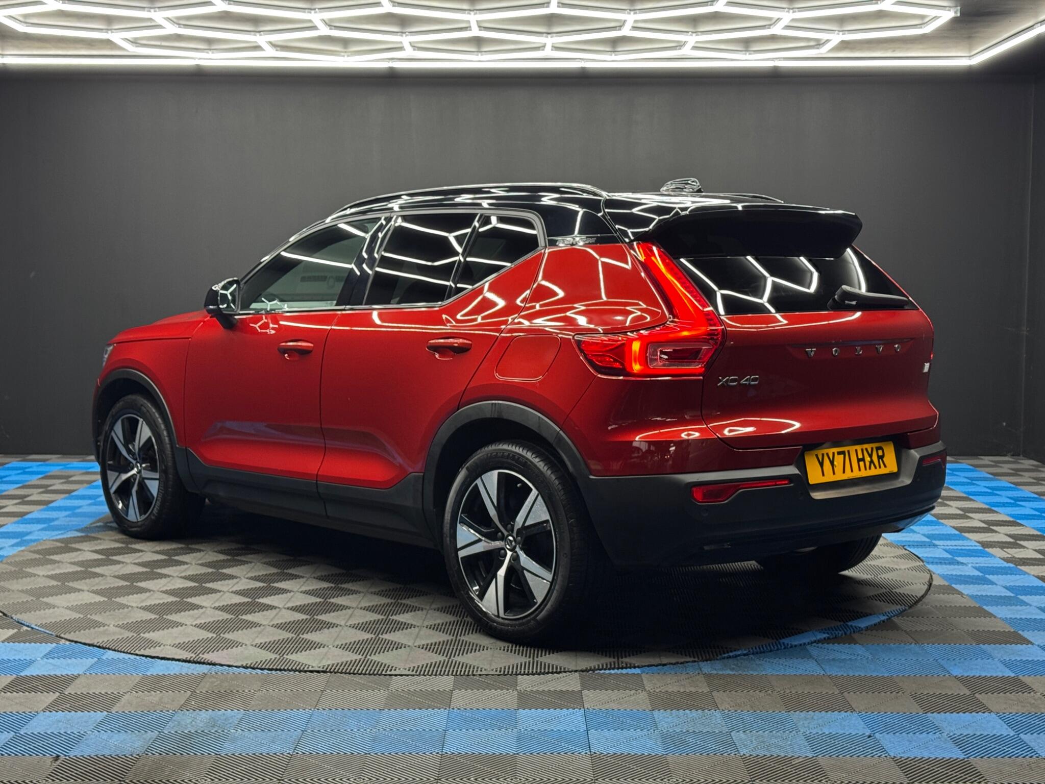 Volvo XC40 Recharge Twin 78kWh Plus Auto AWD 5dr 5dr Automatic 2026