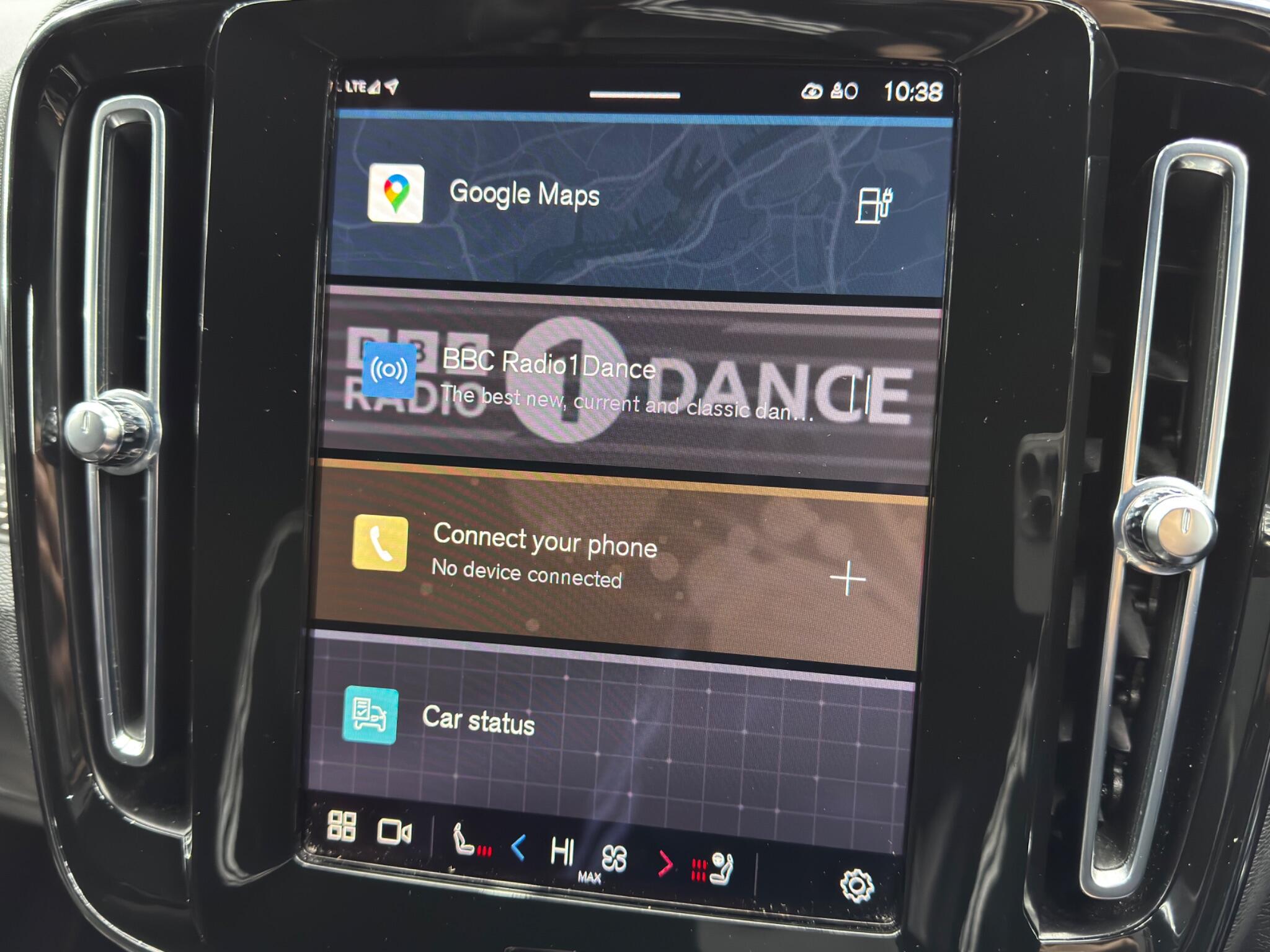 Volvo XC40 Recharge Twin 78kWh Plus Auto AWD 5dr 5dr Automatic 2026