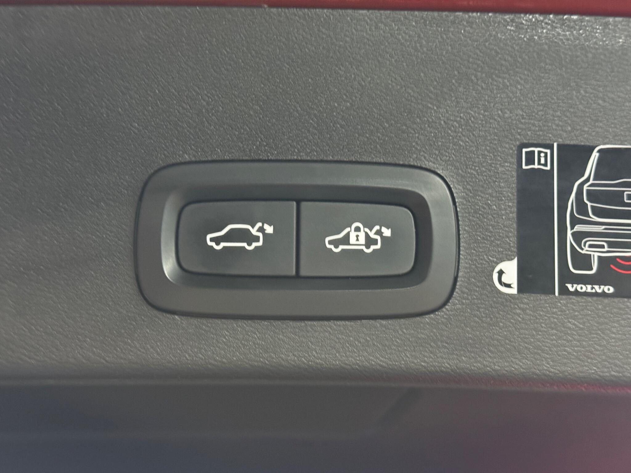 Volvo XC40 Recharge Twin 78kWh Plus Auto AWD 5dr 5dr Automatic 2026