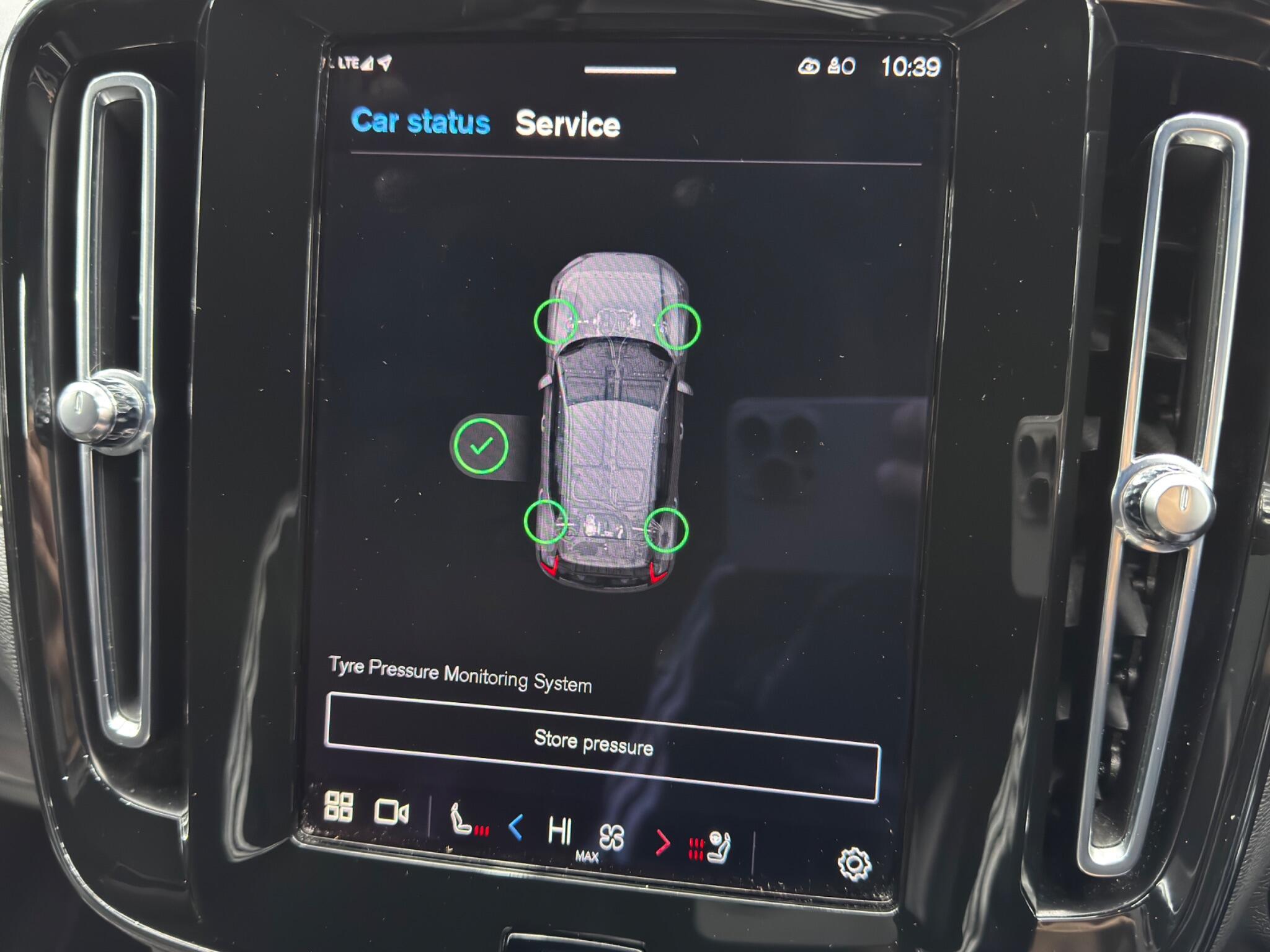 Volvo XC40 Recharge Twin 78kWh Plus Auto AWD 5dr 5dr Automatic 2026