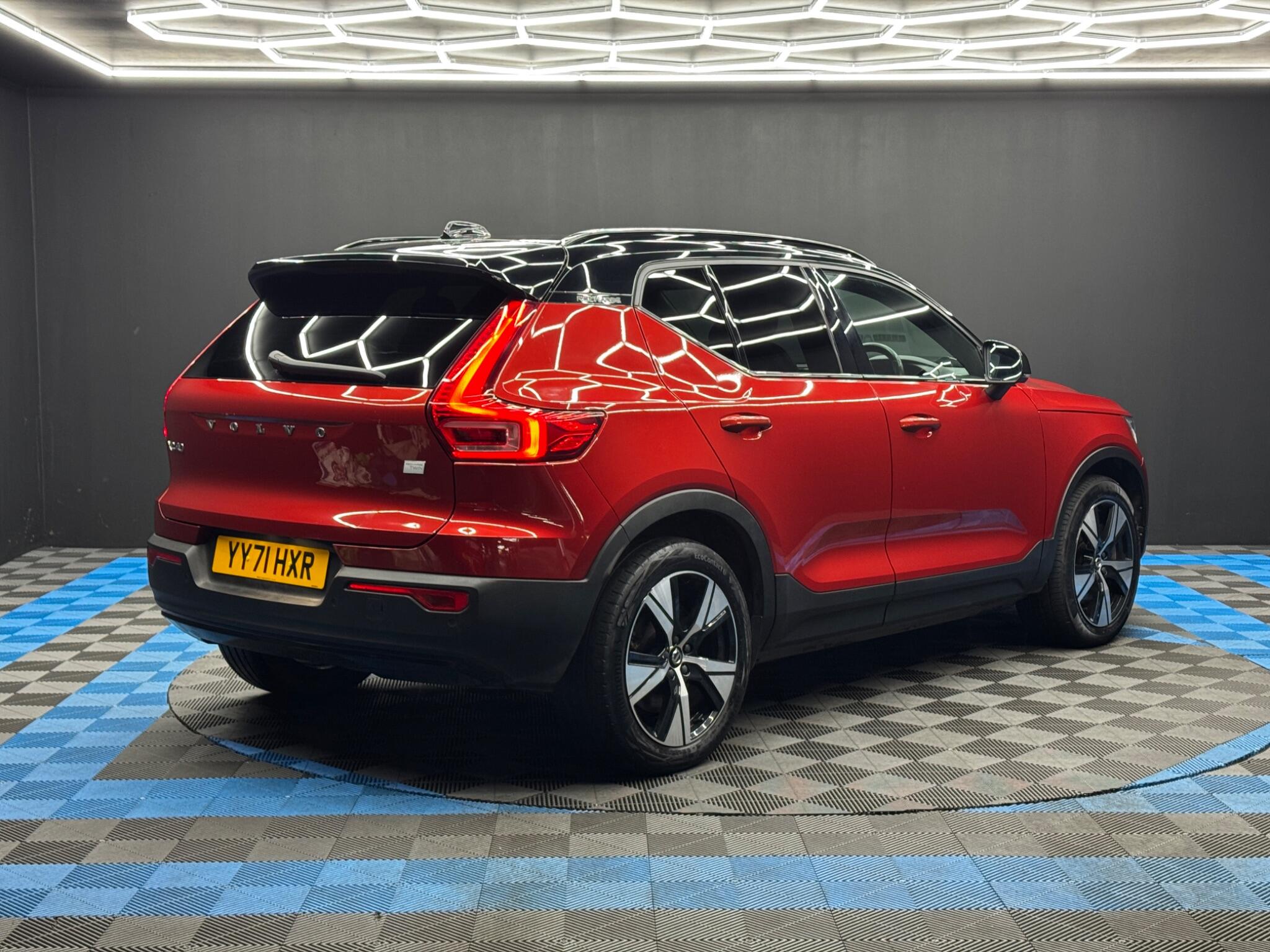 Volvo XC40 Recharge Twin 78kWh Plus Auto AWD 5dr 5dr Automatic 2026