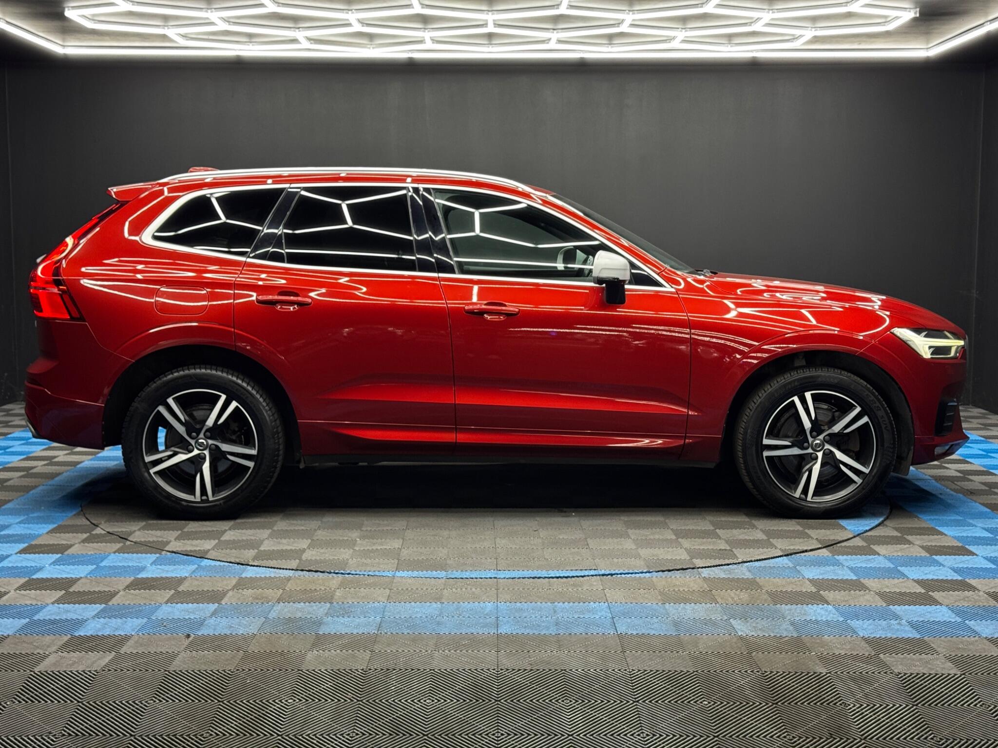 Volvo XC60 2.0 D5 PowerPulse R-Design Auto AWD Euro 6 (s/s) 5dr 5dr Automatic 2026