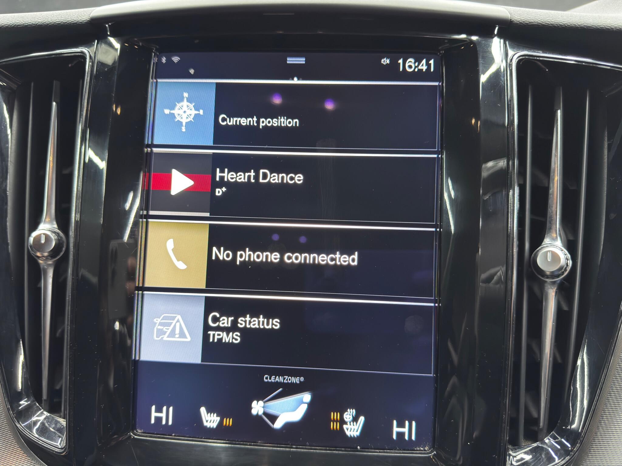 Volvo XC60 2.0 D5 PowerPulse R-Design Auto AWD Euro 6 (s/s) 5dr 5dr Automatic 2026