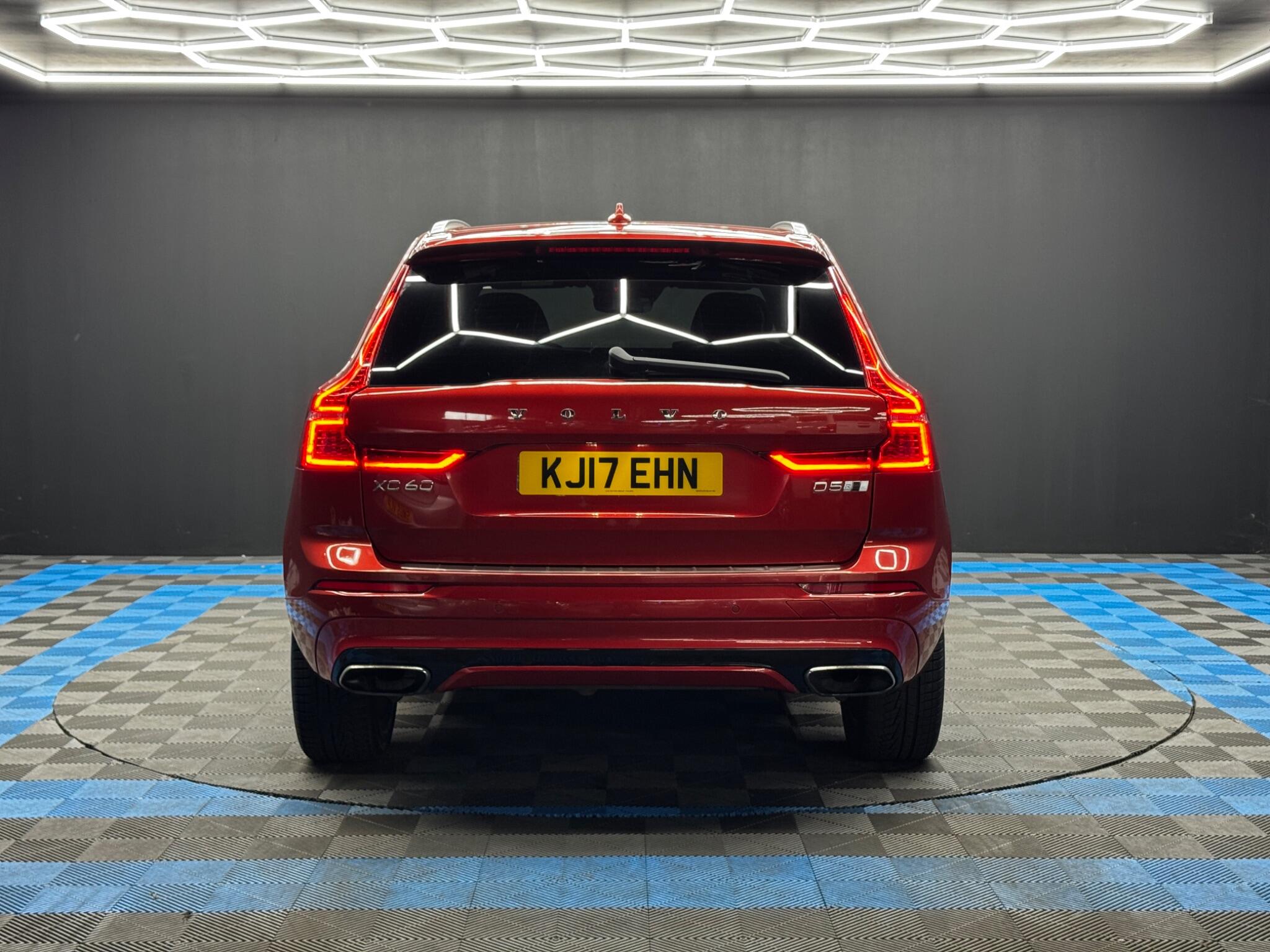 Volvo XC60 2.0 D5 PowerPulse R-Design Auto AWD Euro 6 (s/s) 5dr 5dr Automatic 2026