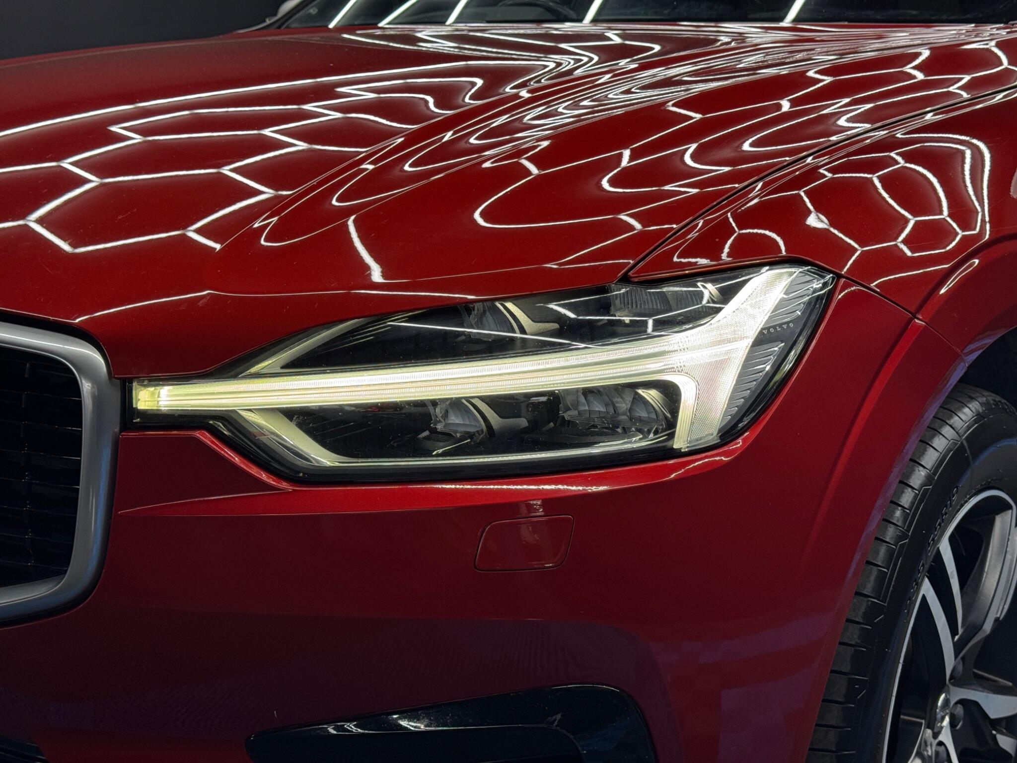 Volvo XC60 2.0 D5 PowerPulse R-Design Auto AWD Euro 6 (s/s) 5dr 5dr Automatic 2026