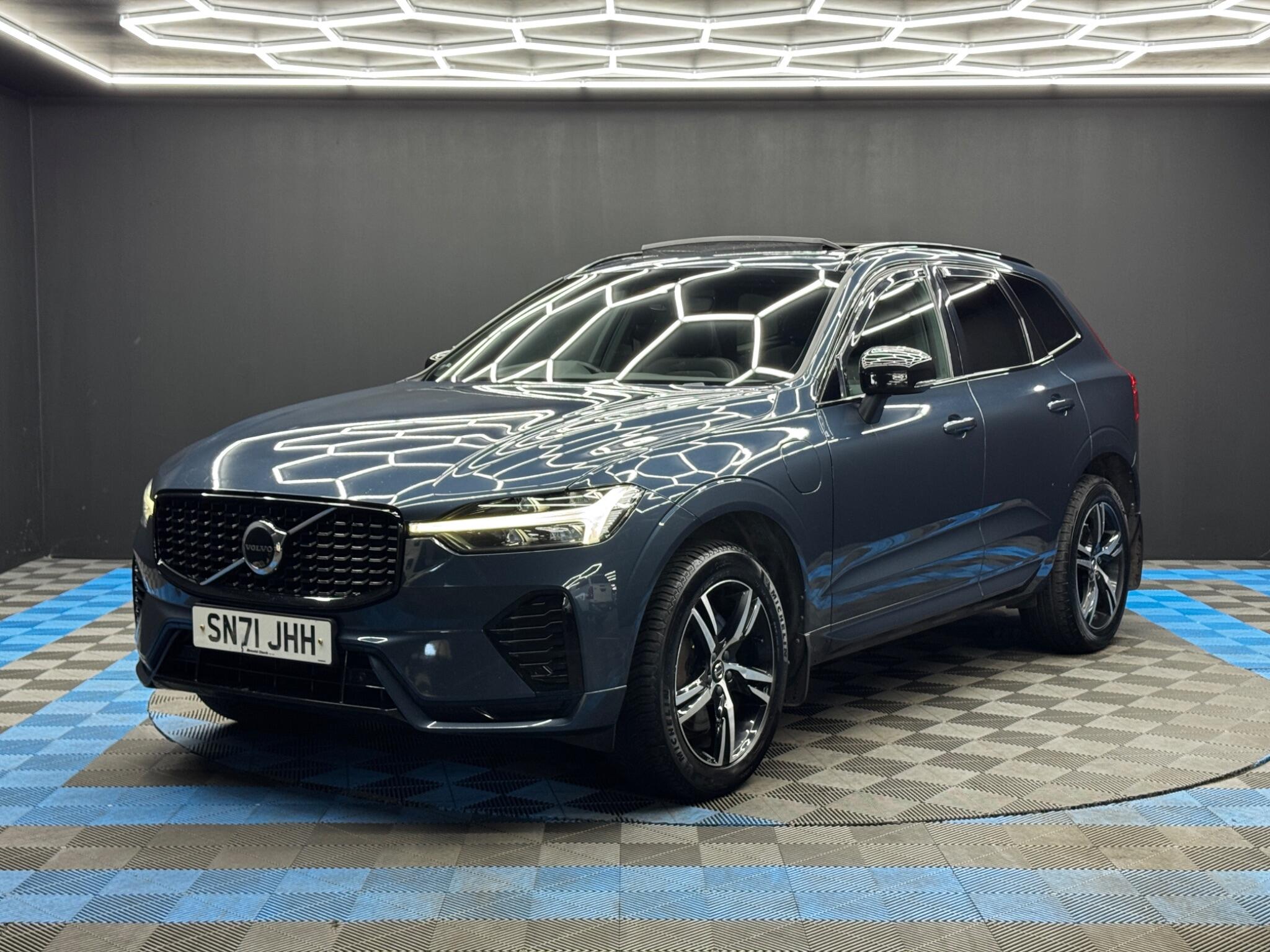 Volvo XC60 2.0h T6 Recharge 11.6kWh R-Design Auto AWD Euro 6 (s/s) 5dr 5dr Automatic 2026