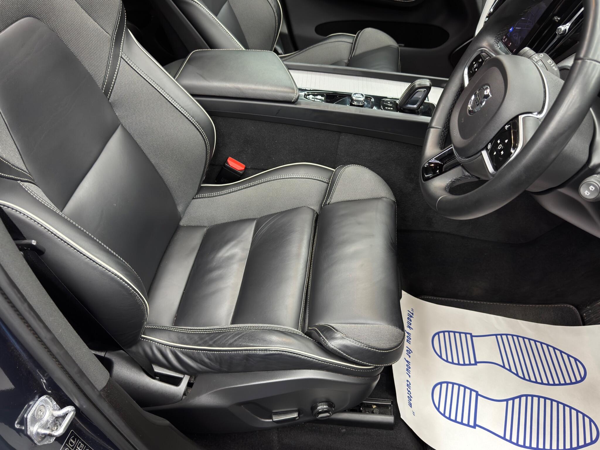 Volvo XC60 2.0h T6 Recharge 11.6kWh R-Design Auto AWD Euro 6 (s/s) 5dr 5dr Automatic 2026