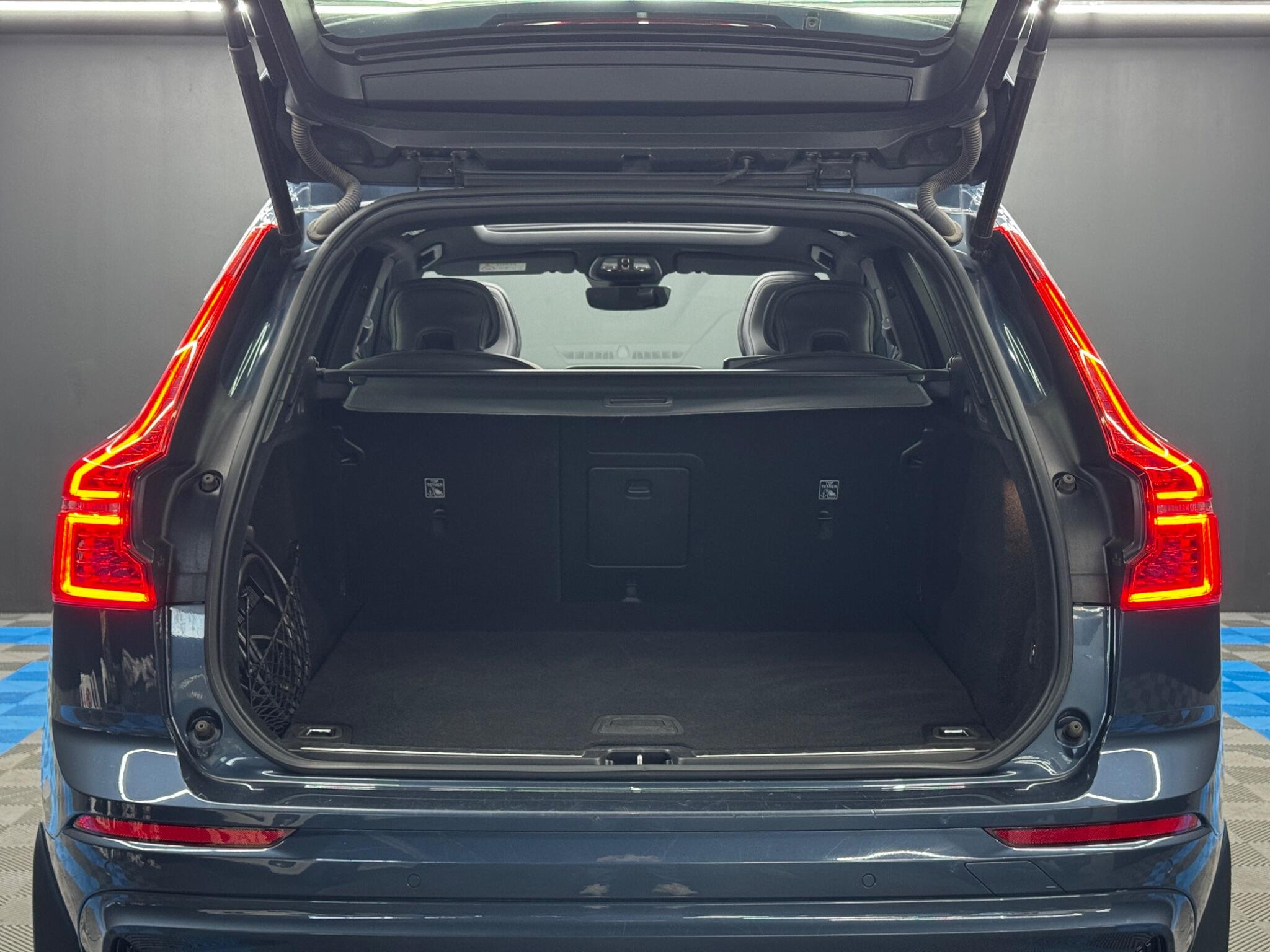 Volvo XC60 2.0h T6 Recharge 11.6kWh R-Design Auto AWD Euro 6 (s/s) 5dr 5dr Automatic 2026