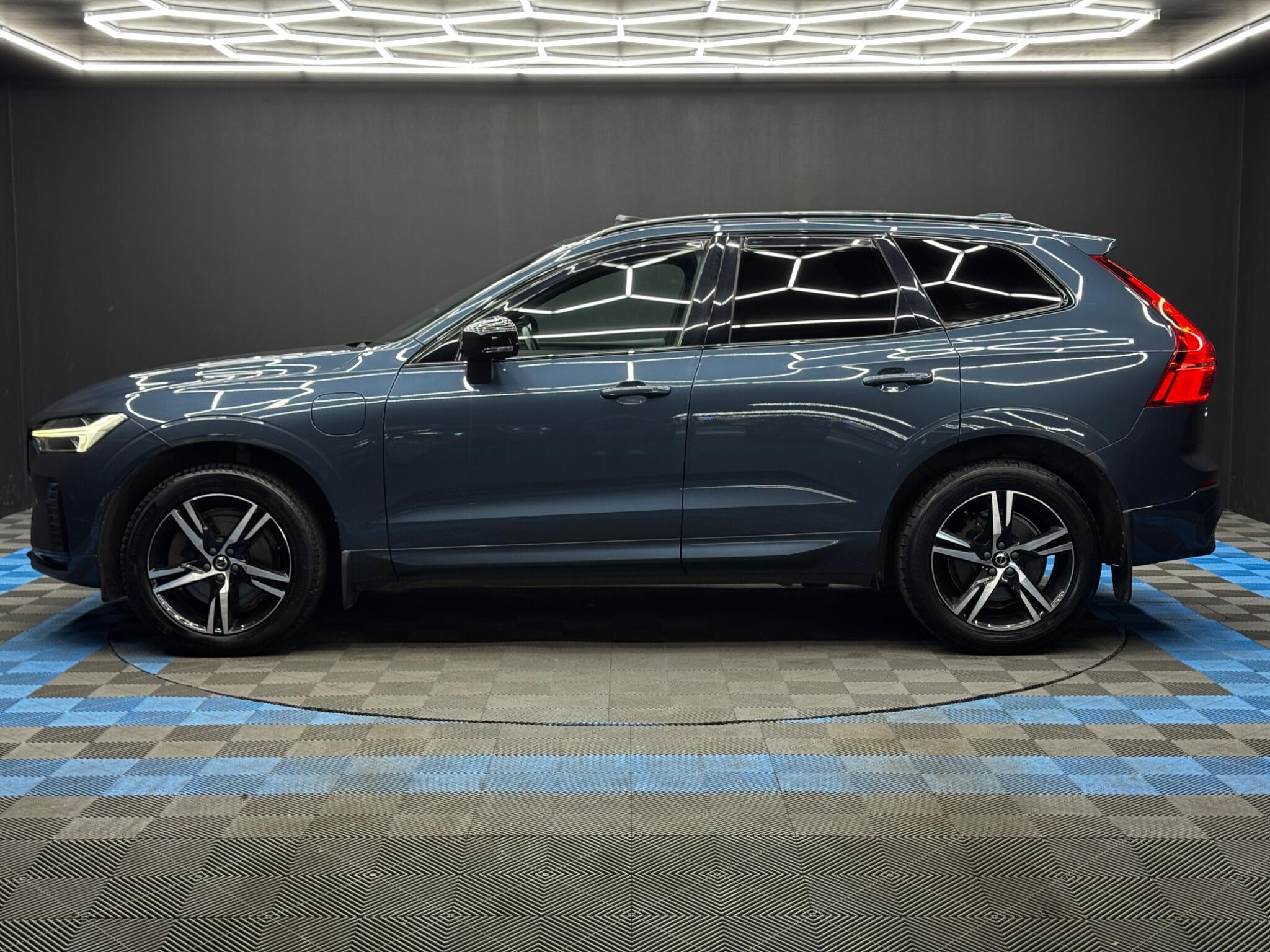Volvo XC60 2.0h T6 Recharge 11.6kWh R-Design Auto AWD Euro 6 (s/s) 5dr 5dr Automatic 2026
