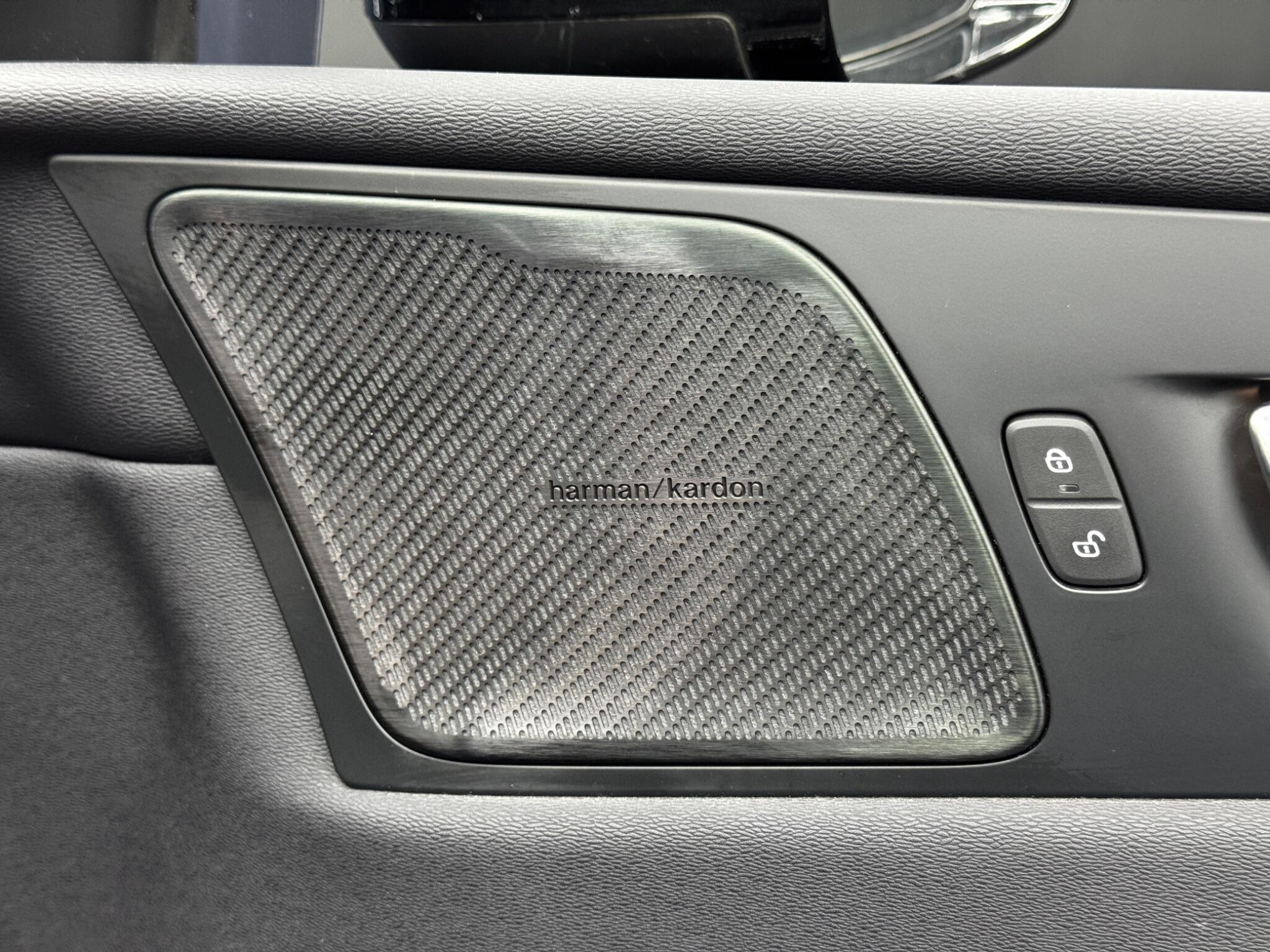 Volvo XC60 2.0h T6 Recharge 11.6kWh R-Design Auto AWD Euro 6 (s/s) 5dr 5dr Automatic 2026