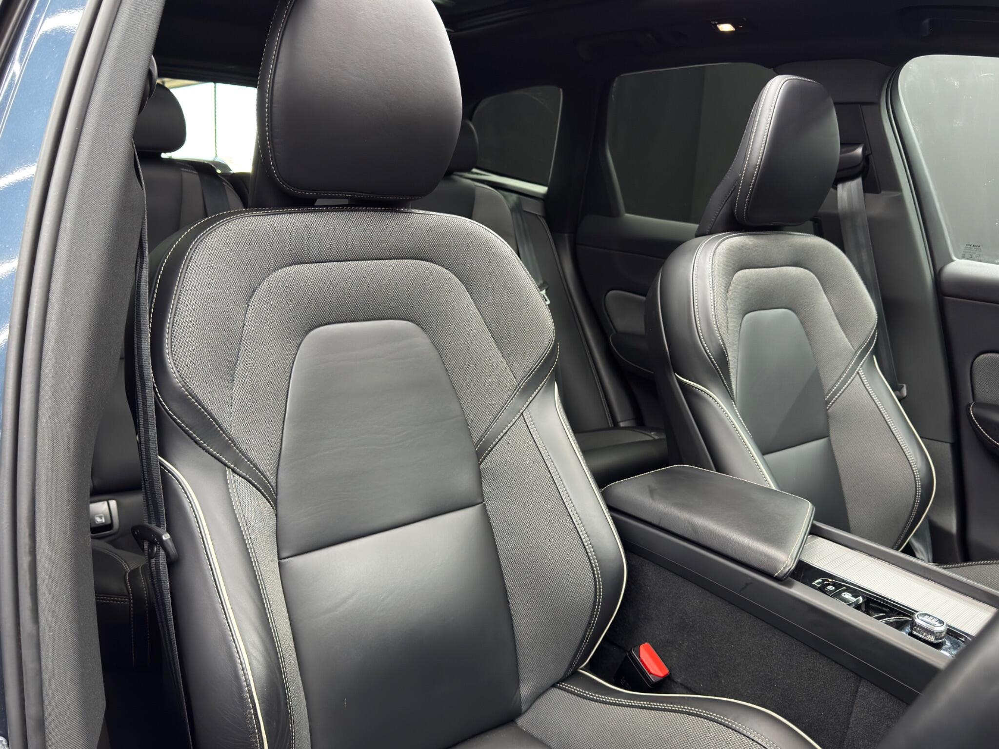 Volvo XC60 2.0h T6 Recharge 11.6kWh R-Design Auto AWD Euro 6 (s/s) 5dr 5dr Automatic 2026