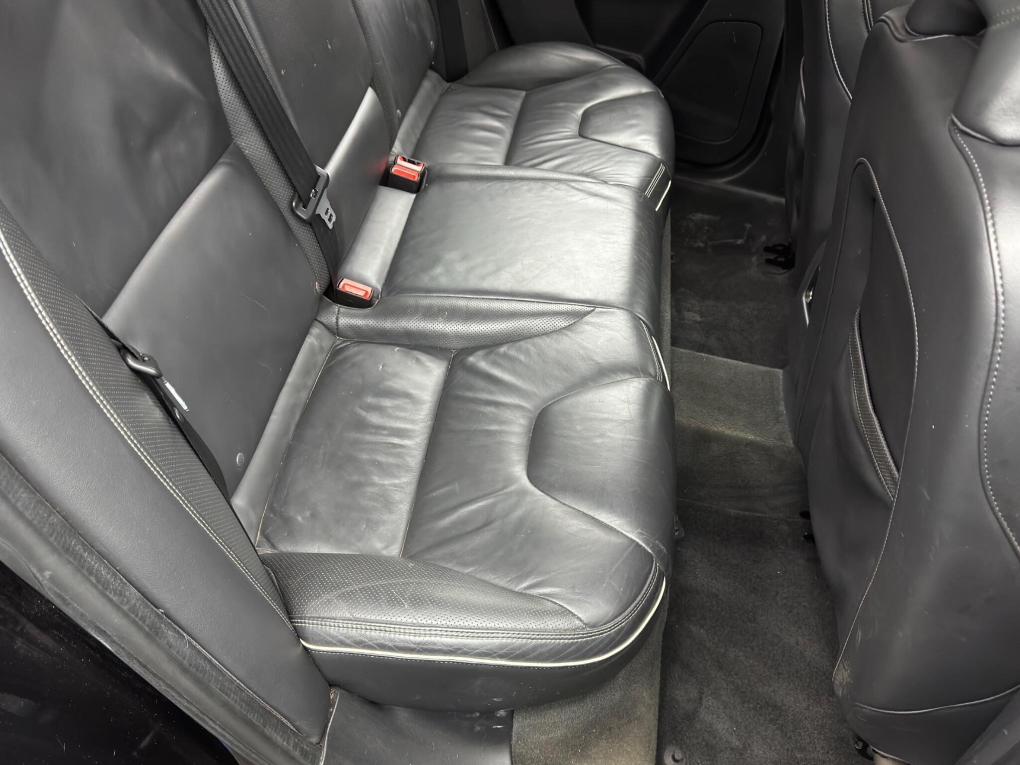 Volvo XC60 2.4 D4 R-Design Lux Nav AWD Euro 6 (s/s) 5dr 5dr Manual 2026