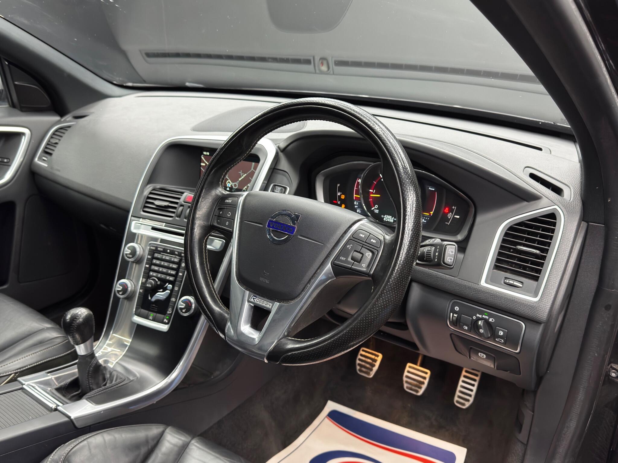 Volvo XC60 2.4 D4 R-Design Lux Nav AWD Euro 6 (s/s) 5dr 5dr Manual 2026