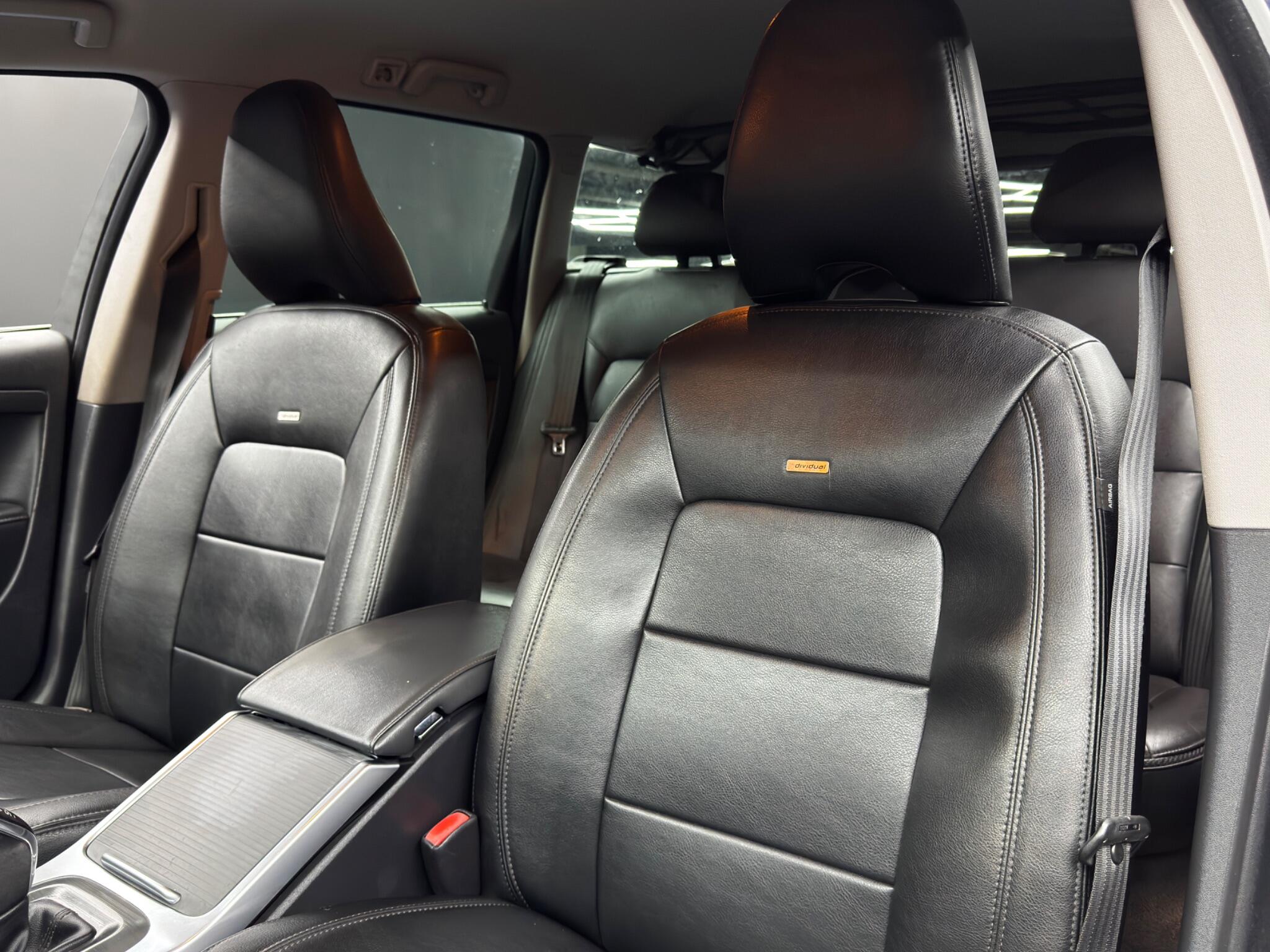Volvo XC70 2.4 D5 SE Lux Auto AWD Euro 6 (s/s) 5dr 5dr Automatic 2026