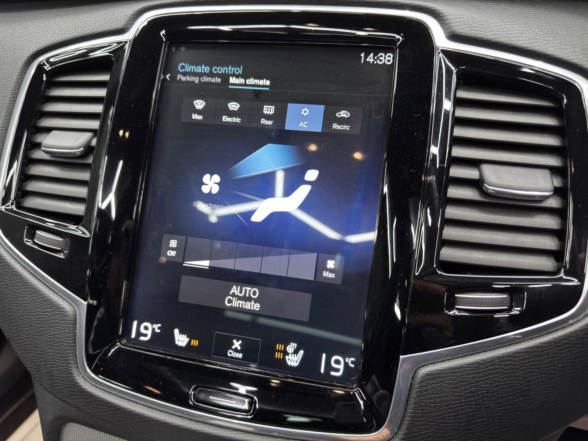 Volvo XC90 2.0 D5 PowerPulse R-Design Auto 4WD Euro 6 (s/s) 5dr 5dr Automatic 2025