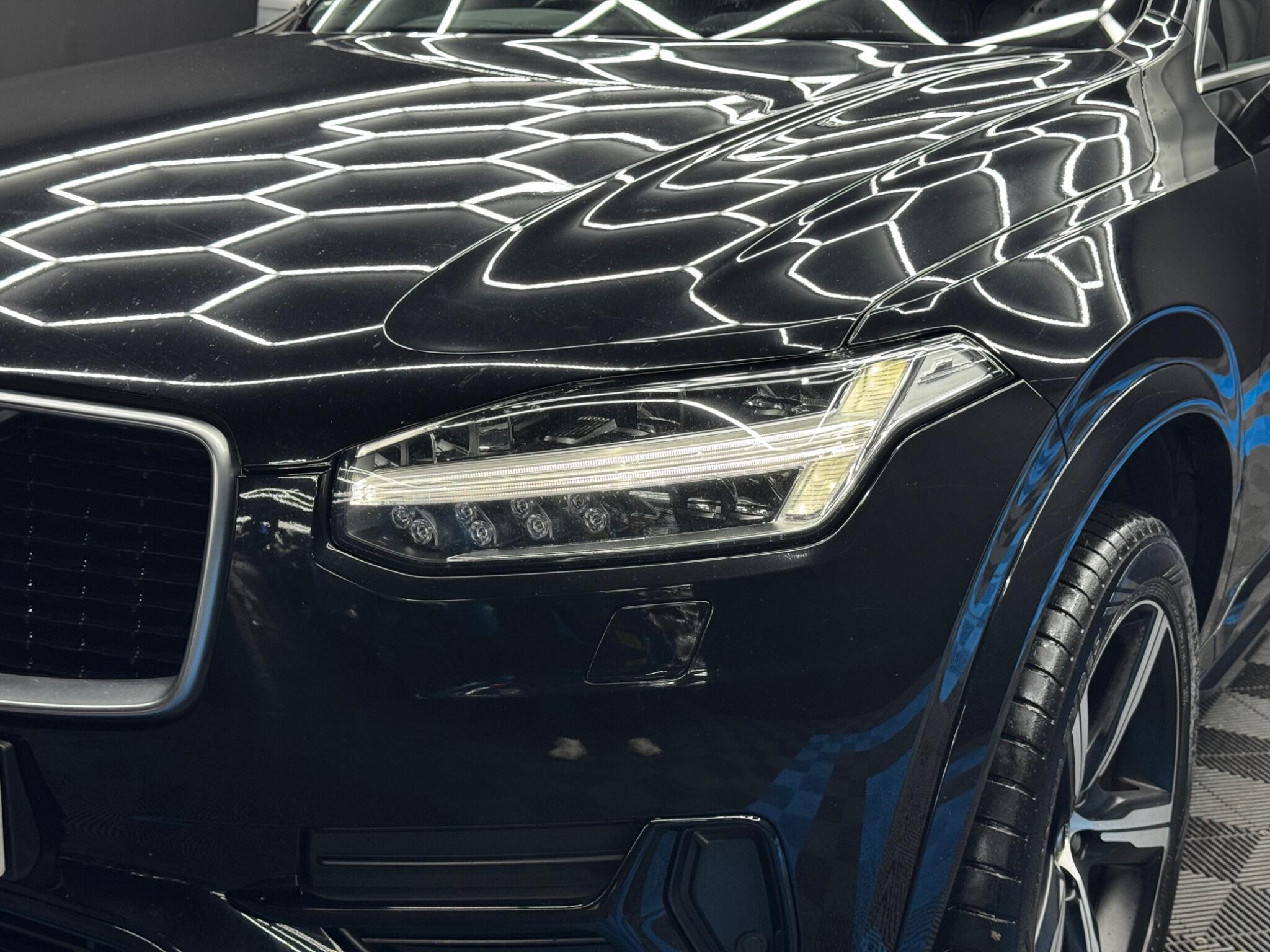 Volvo XC90 2.0 D5 PowerPulse R-Design Auto 4WD Euro 6 (s/s) 5dr 5dr Automatic 2025