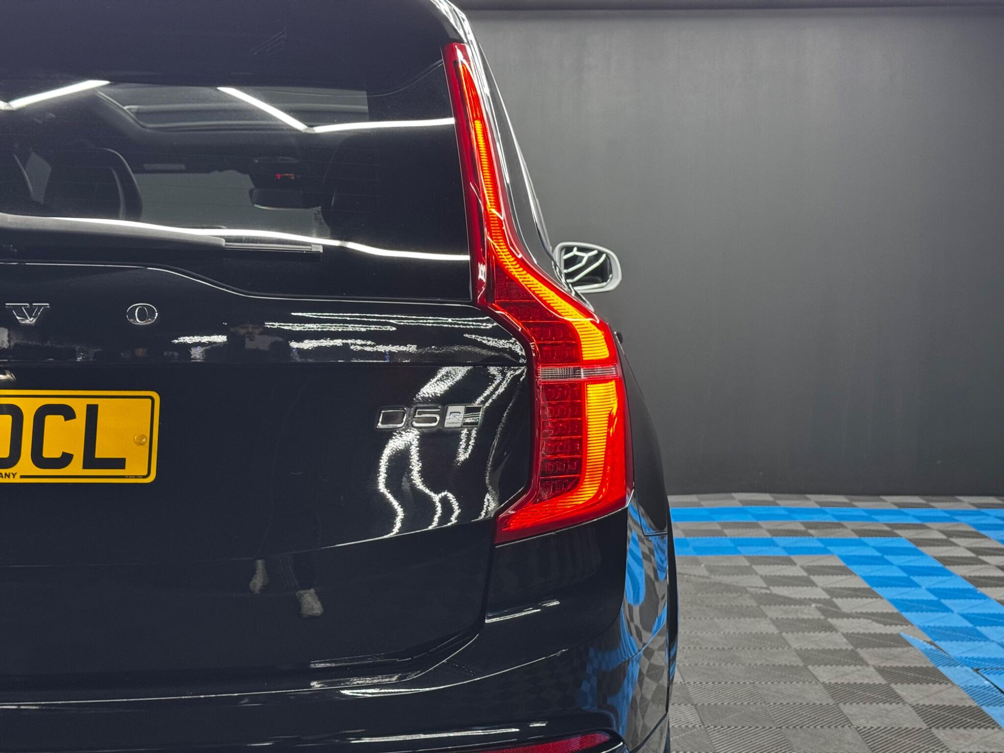 Volvo XC90 2.0 D5 PowerPulse R-Design Auto 4WD Euro 6 (s/s) 5dr 5dr Automatic 2025