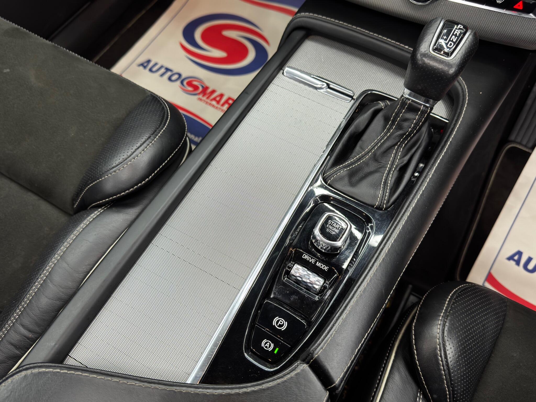 Volvo XC90 2.0 D5 PowerPulse R-Design Auto 4WD Euro 6 (s/s) 5dr 5dr Automatic 2025