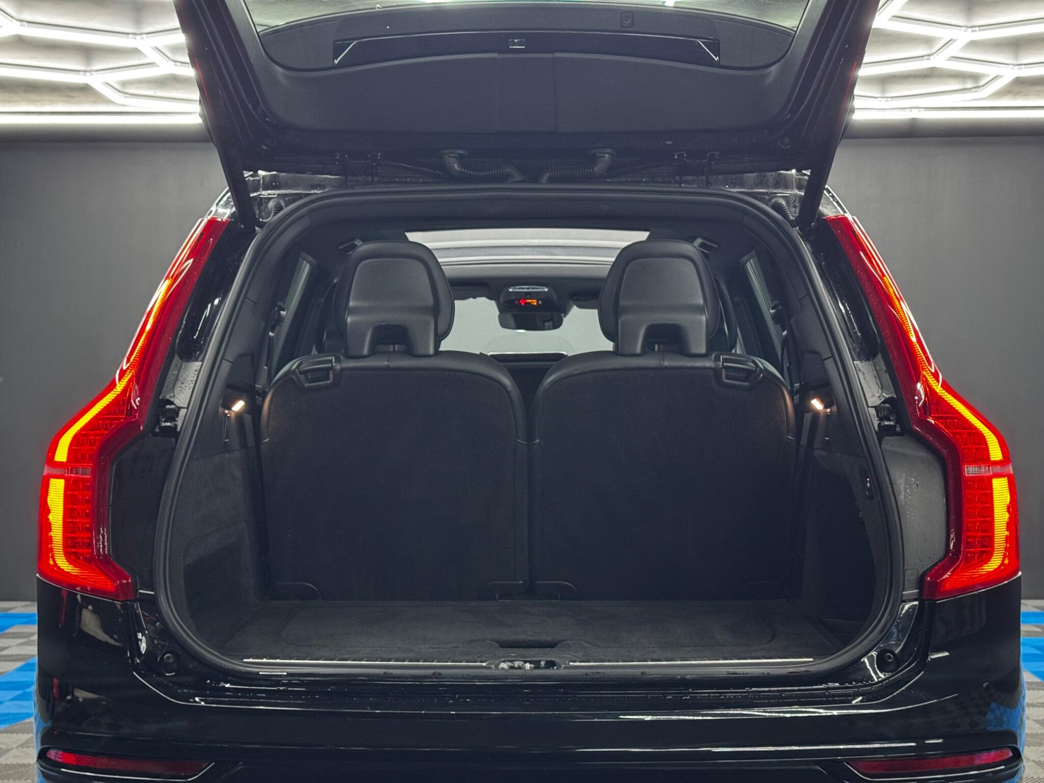 Volvo XC90 2.0 D5 PowerPulse R-Design Auto 4WD Euro 6 (s/s) 5dr 5dr Automatic 2025