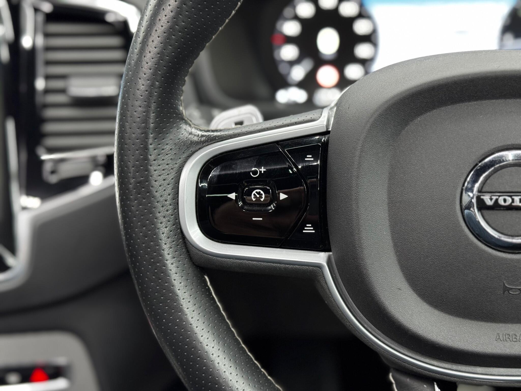 Volvo XC90 2.0 D5 PowerPulse R-Design Auto 4WD Euro 6 (s/s) 5dr 5dr Automatic 2025