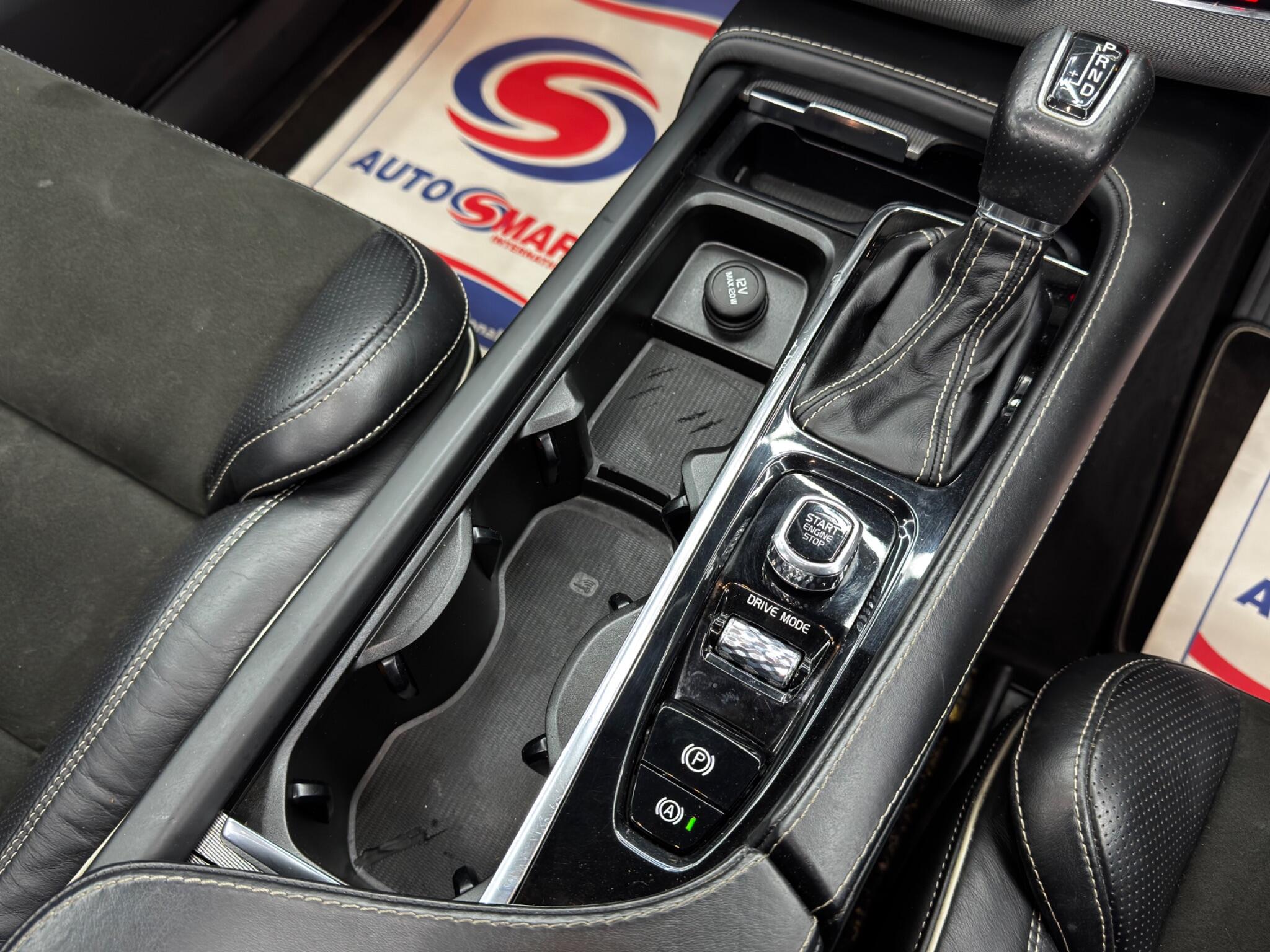 Volvo XC90 2.0 D5 PowerPulse R-Design Auto 4WD Euro 6 (s/s) 5dr 5dr Automatic 2025