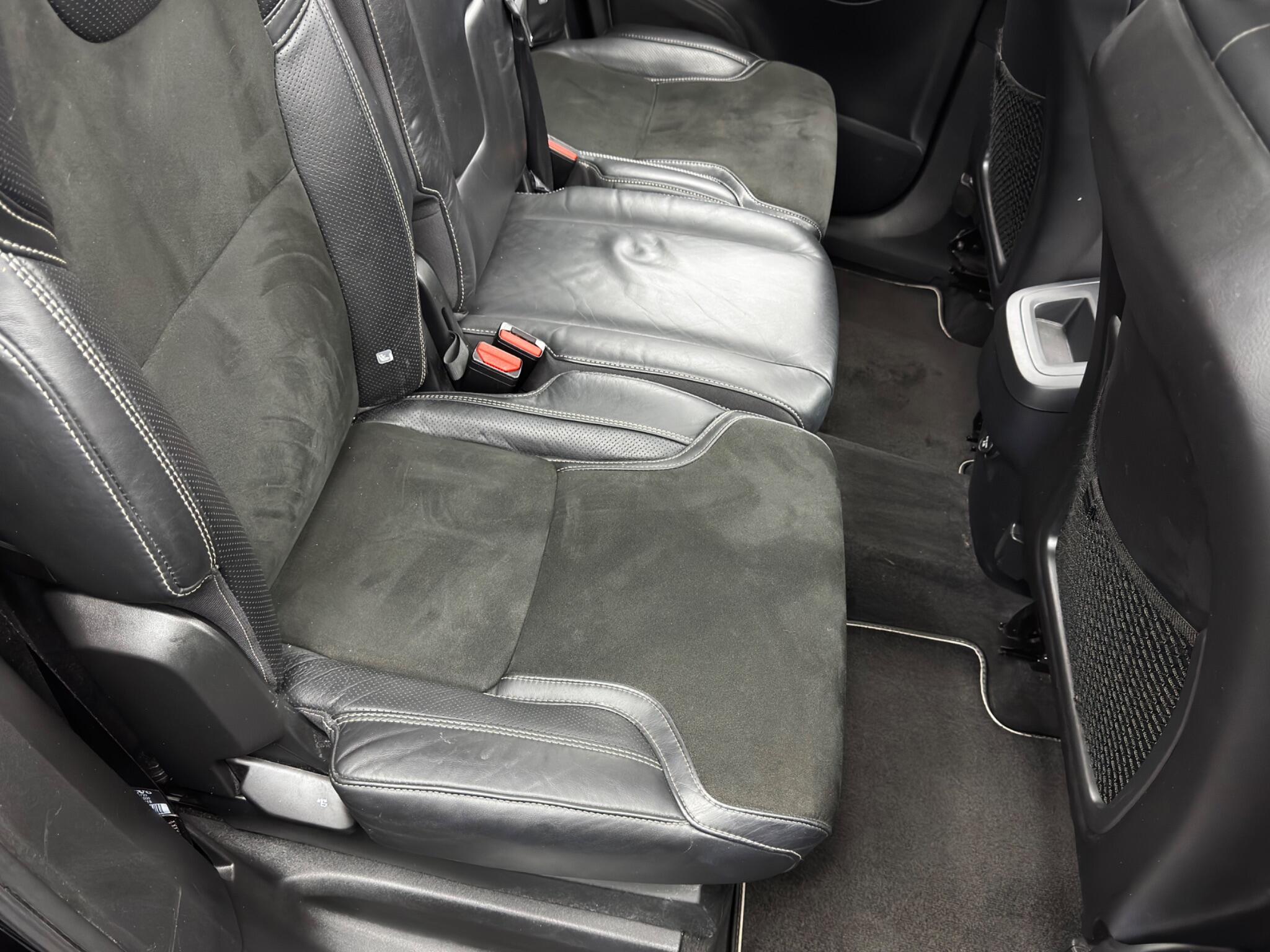 Volvo XC90 2.0 D5 PowerPulse R-Design Auto 4WD Euro 6 (s/s) 5dr 5dr Automatic 2025