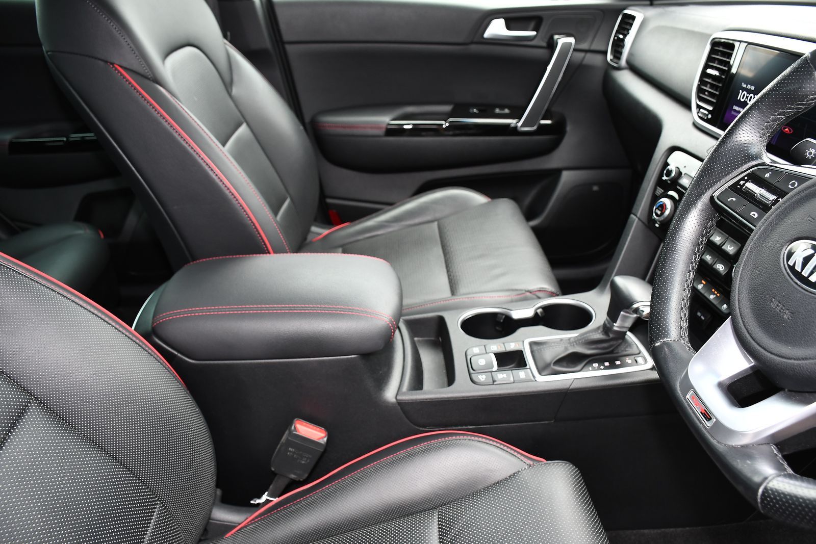 KIA Sportage - Main Image