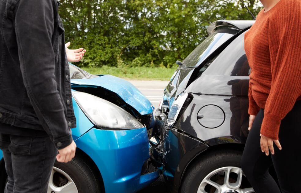 What to Do in the First 24 Hours After a Car Accident in the UK