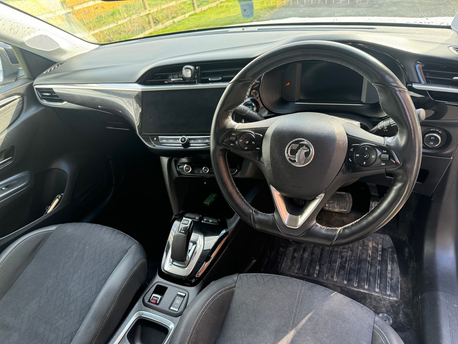 VAUXHALL Corsa - Detail 1