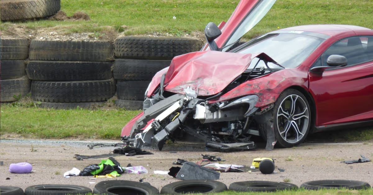 Why Second Gears is the Best Marketplace to Sell Crash Damaged Cars