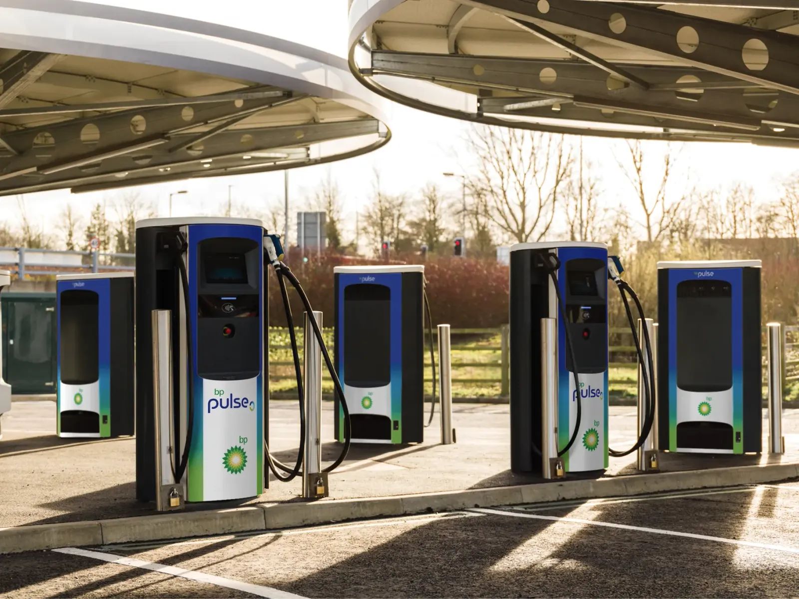 Damaged electric car: should you repair it or sell it?