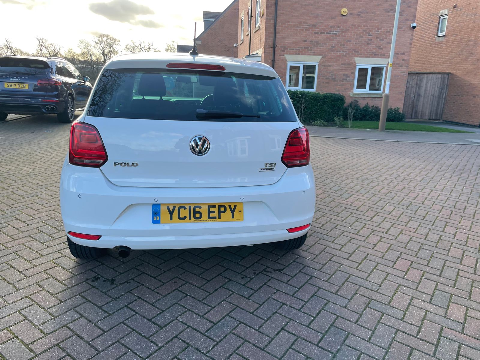 VOLKSWAGEN Polo - Detail 2