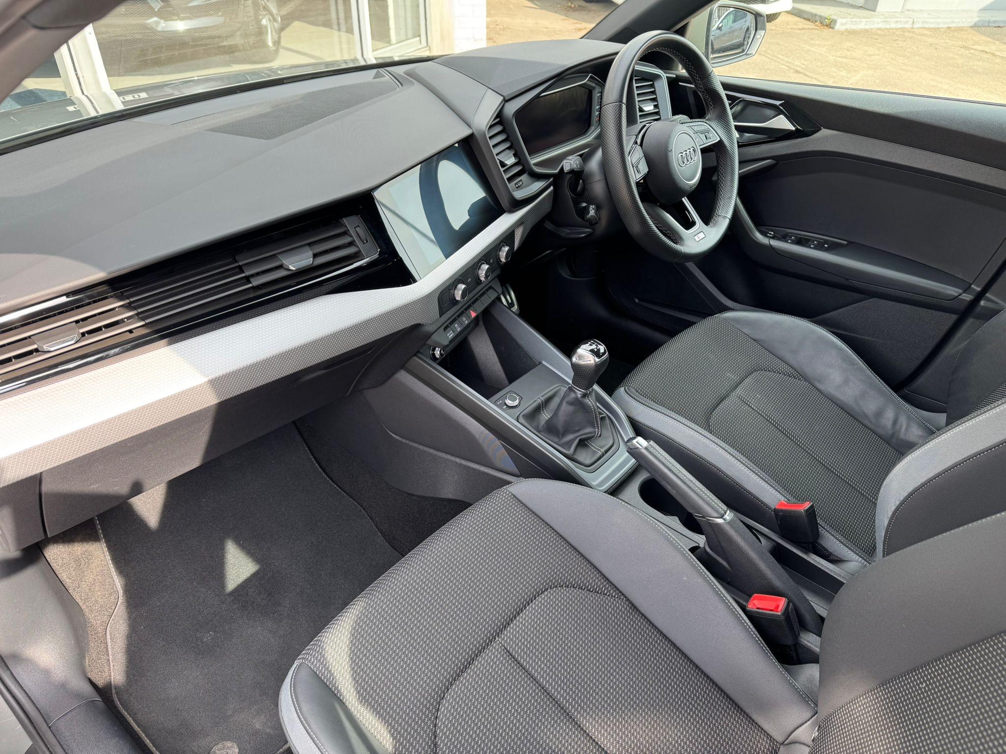 Audi A1 1.0 TFSI 30 S line Sportback Euro 6 (s/s) 5dr 5dr Manual 2022