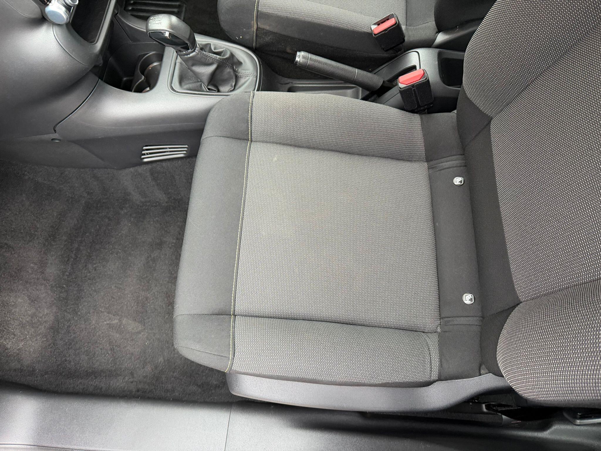 Citroen C3 1.2 PureTech Feel Euro 6 5dr 5dr Manual 2017
