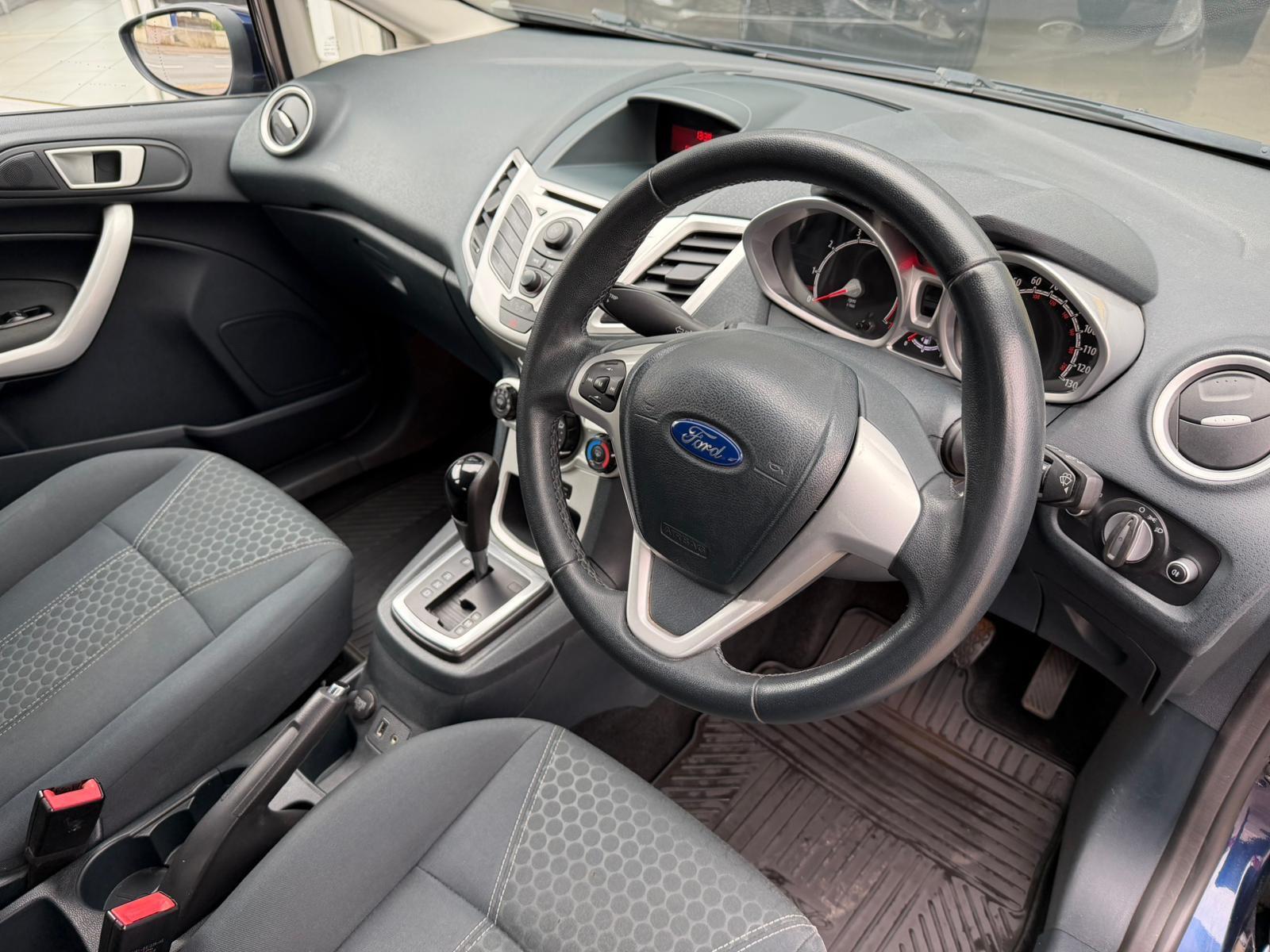 Ford Fiesta 1.4 Zetec 5dr 5dr Automatic 2012