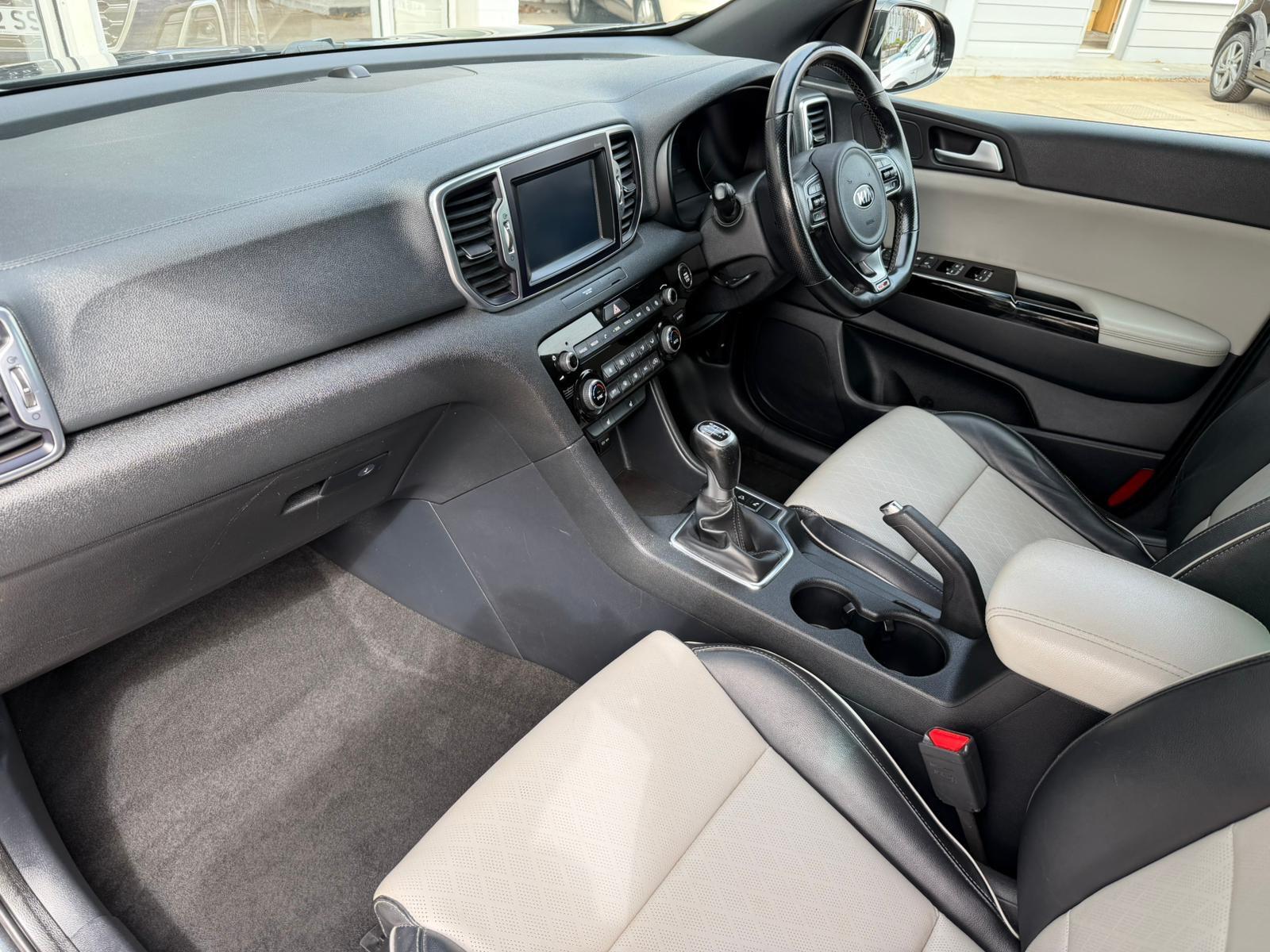 Kia Sportage 1.6 T-GDi GT-Line AWD Euro 6 5dr 5dr Manual 2018