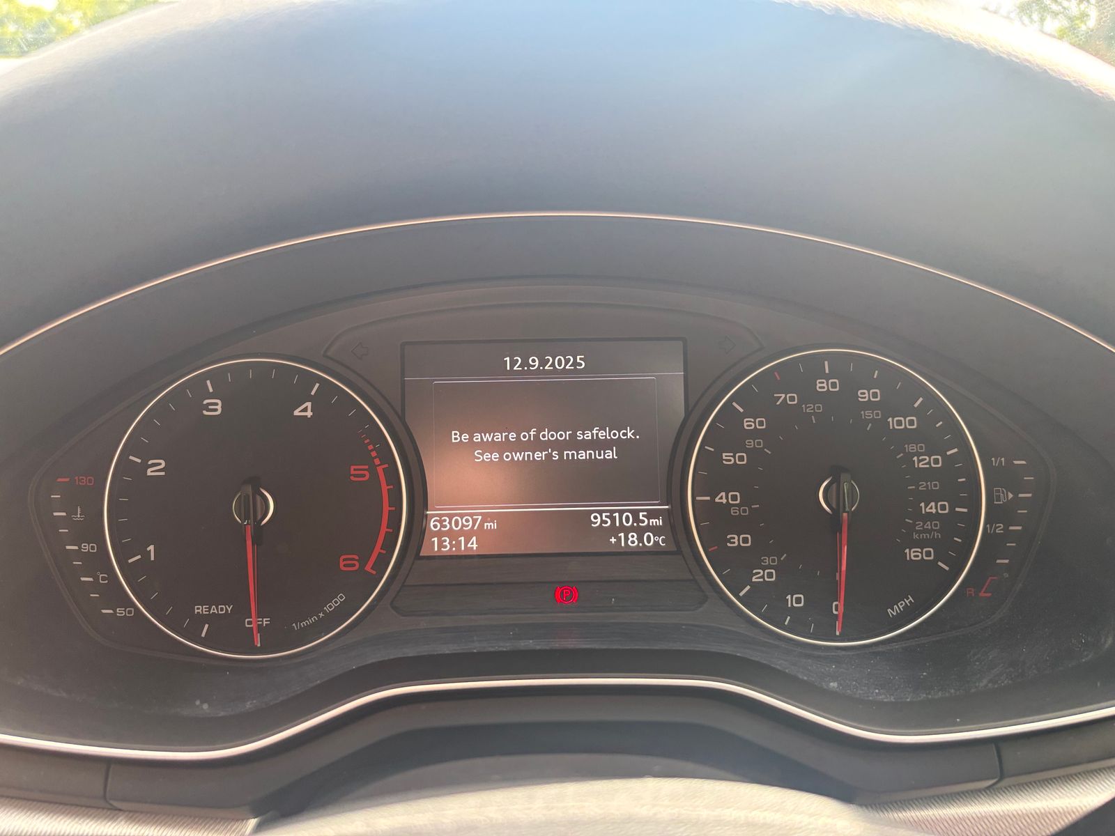 Audi A4 2.0 TDI ultra SE Saloon 4dr Diesel Euro 6 (s/s) (150 ps) 4dr Manual 2017