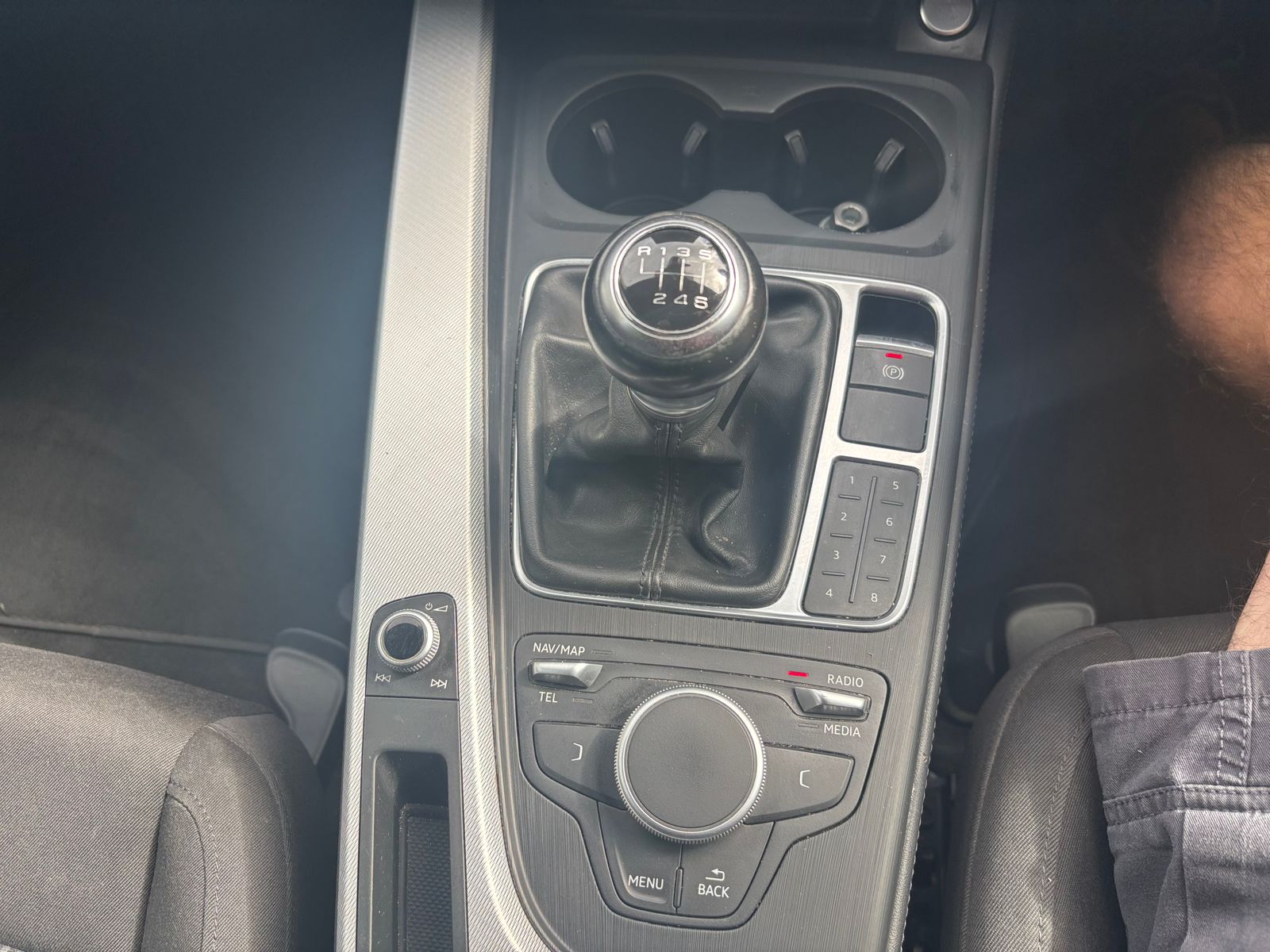 Audi A4 2.0 TDI ultra SE Saloon 4dr Diesel Euro 6 (s/s) (150 ps) 4dr Manual 2017