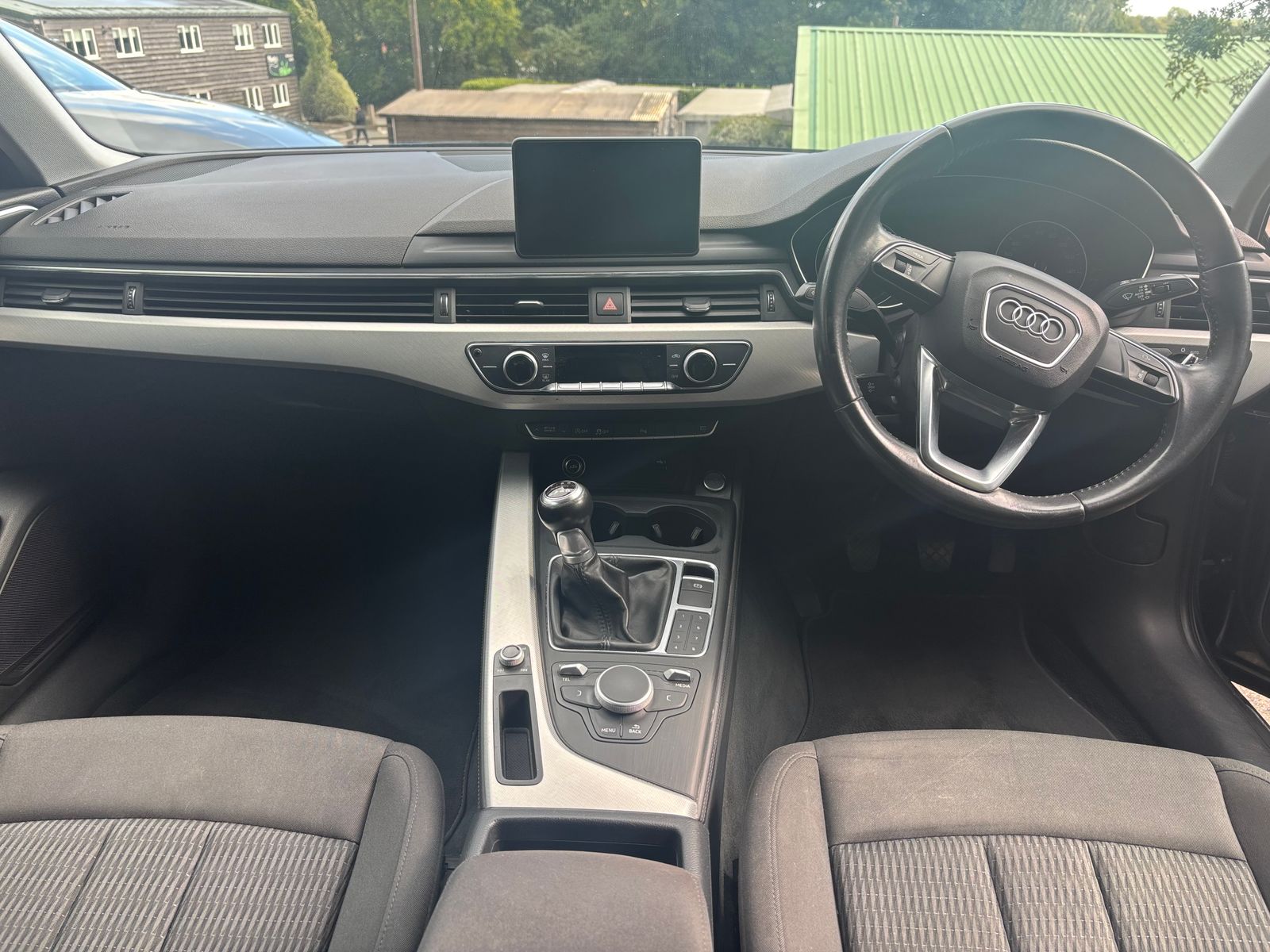 Audi A4 2.0 TDI ultra SE Saloon 4dr Diesel Euro 6 (s/s) (150 ps) 4dr Manual 2017