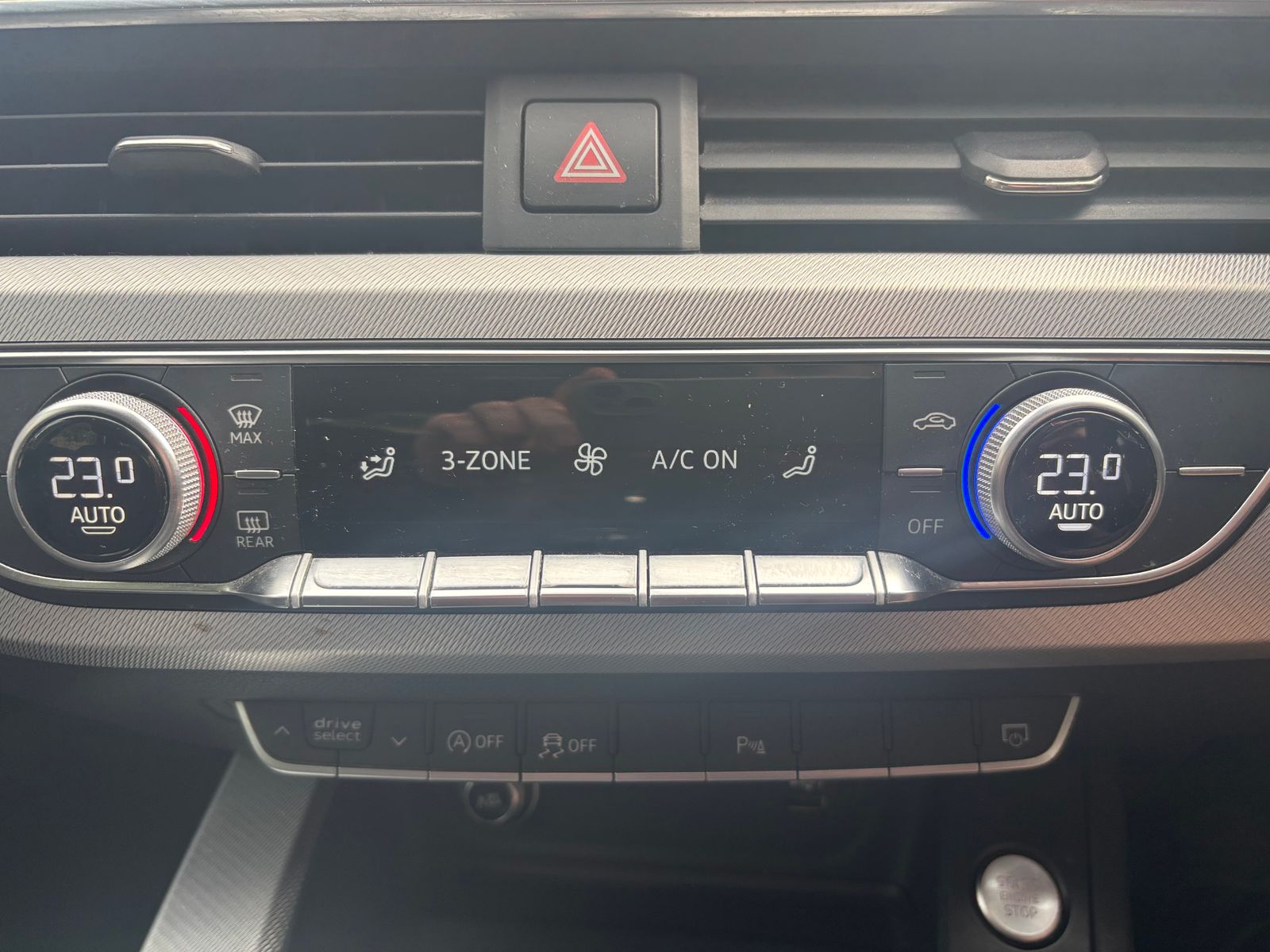 Audi A4 2.0 TDI ultra SE Saloon 4dr Diesel Euro 6 (s/s) (150 ps) 4dr Manual 2017