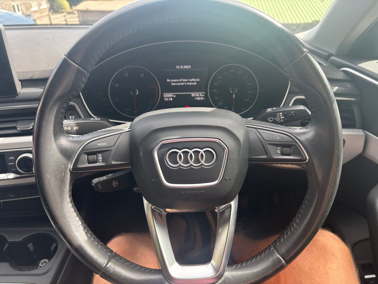 Audi A4 2.0 TDI ultra SE Saloon 4dr Diesel Euro 6 (s/s) (150 ps) 4dr Manual 2017