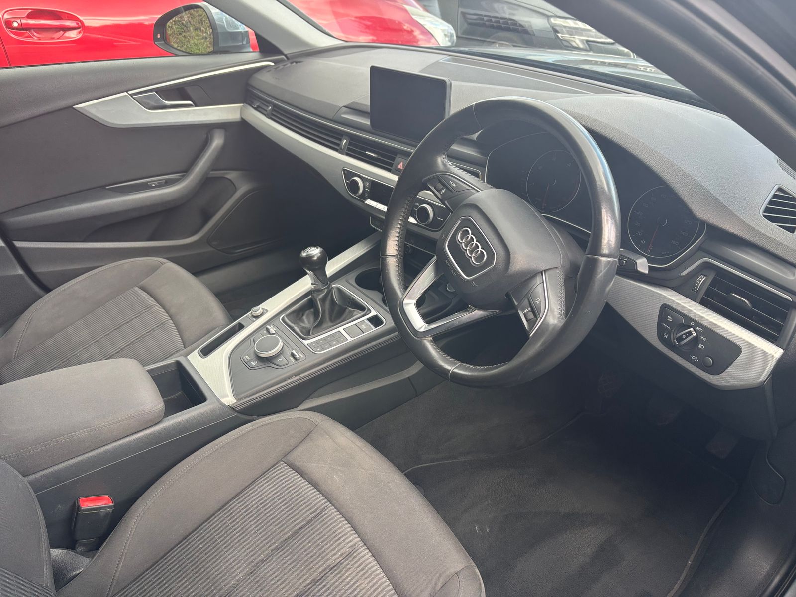 Audi A4 2.0 TDI ultra SE Saloon 4dr Diesel Euro 6 (s/s) (150 ps) 4dr Manual 2017