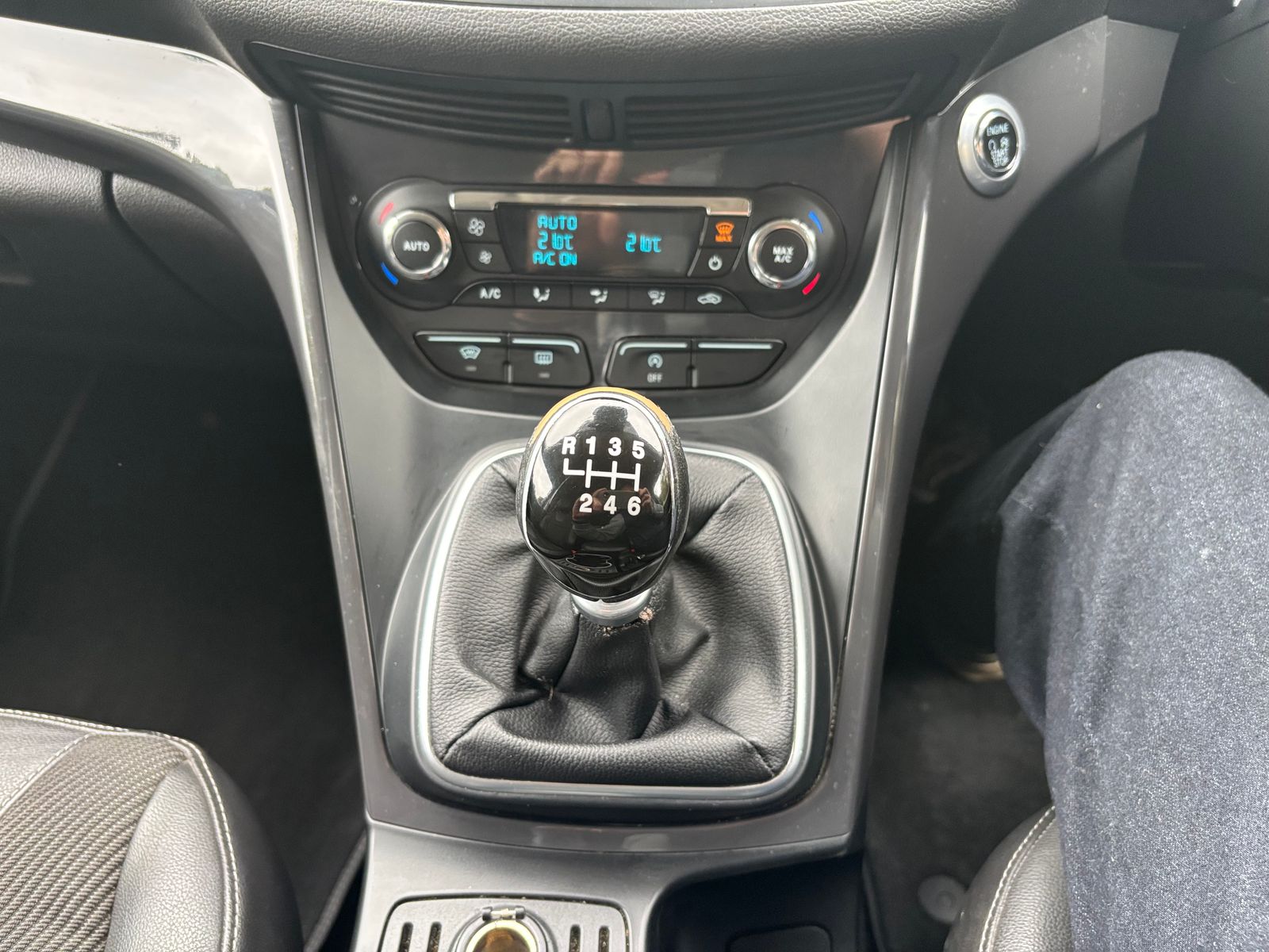 Ford Kuga 2.0 TDCi Titanium SUV 5dr Diesel Manual 2WD Euro 6 (s/s) (150 ps) 5dr Manual 2016