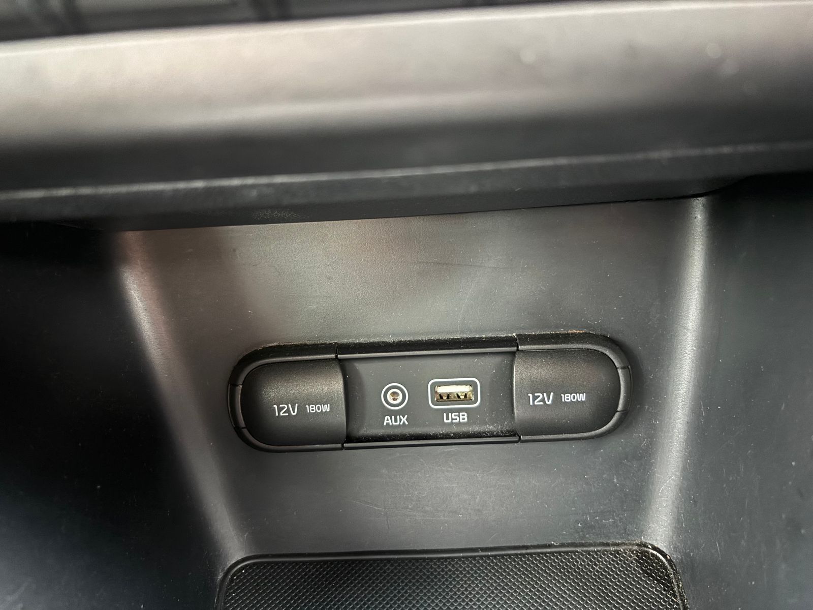 Kia Sportage 1.7 CRDi 2 SUV 5dr Diesel DCT Euro 6 (s/s) (139 bhp) 5dr Automatic 2017