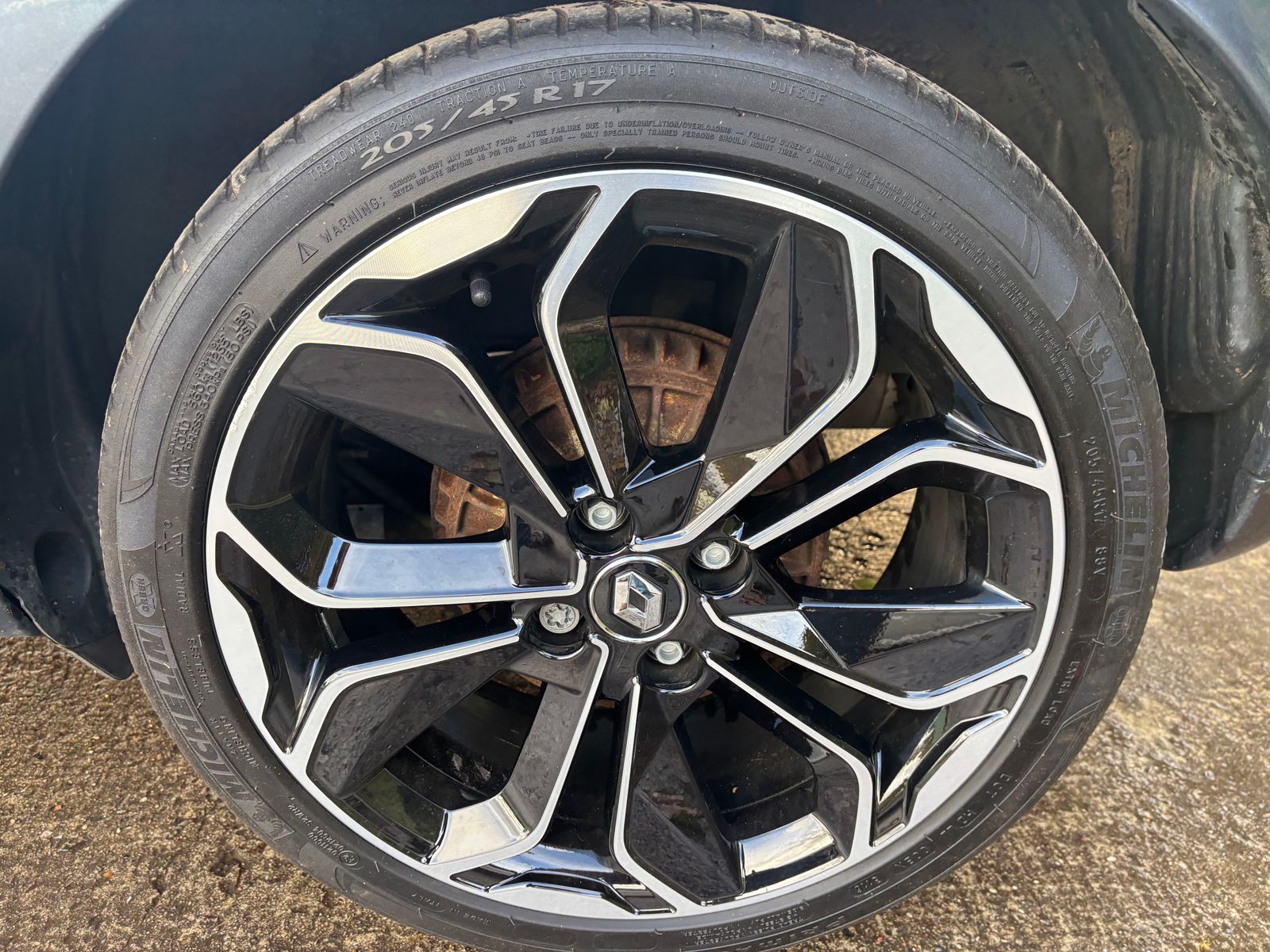 Renault Clio 1.5 dCi Dynamique S Nav Hatchback 5dr Diesel Manual Euro 6 (s/s) (110 ps) 5dr Manual 2016