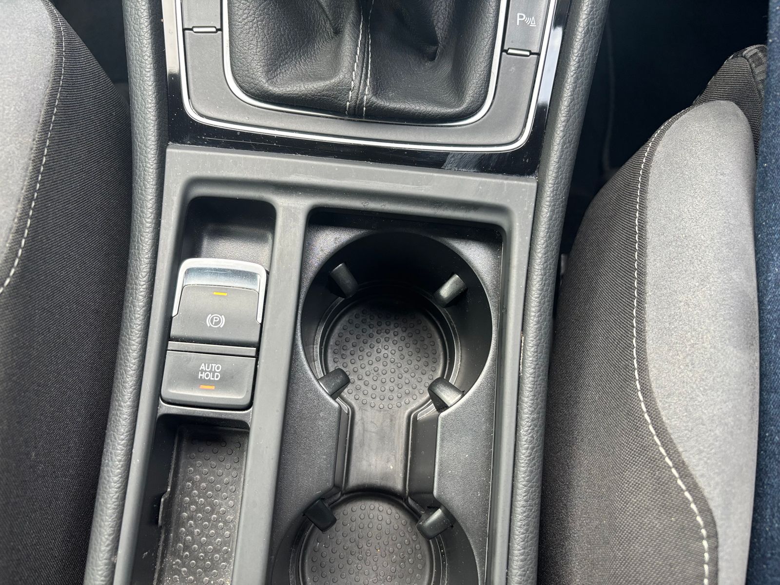 Volkswagen Golf 2.0 TDI BlueMotion Tech R-Line Hatchback 3dr Diesel Manual Euro 6 (s/s) (150 ps) 3dr Manual 2017