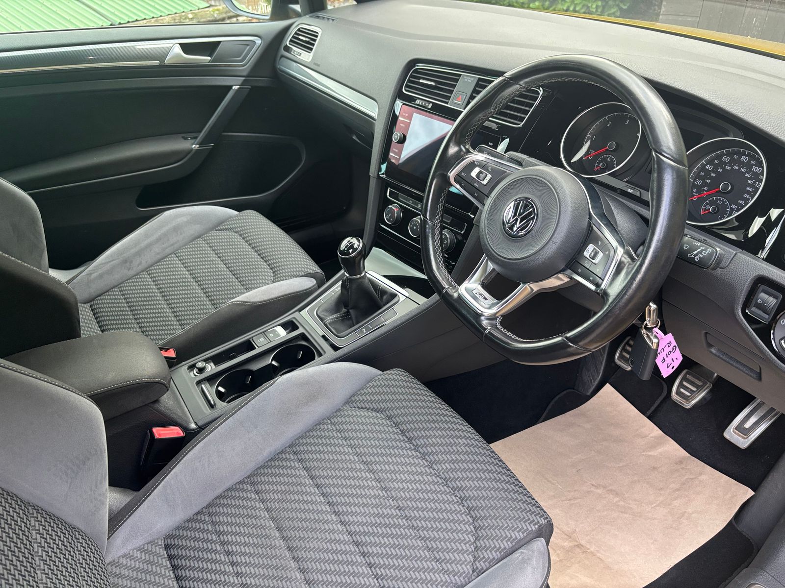 Volkswagen Golf 2.0 TDI BlueMotion Tech R-Line Hatchback 3dr Diesel Manual Euro 6 (s/s) (150 ps) 3dr Manual 2017