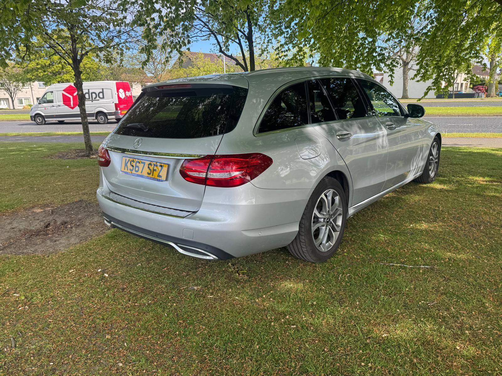 2017 Mercedes-Benz C Class 1.6 C200d Sport (Premium) Estate 5dr Diesel G-Tronic+ Euro 6 (s/s) (136 ps), exterior view 4