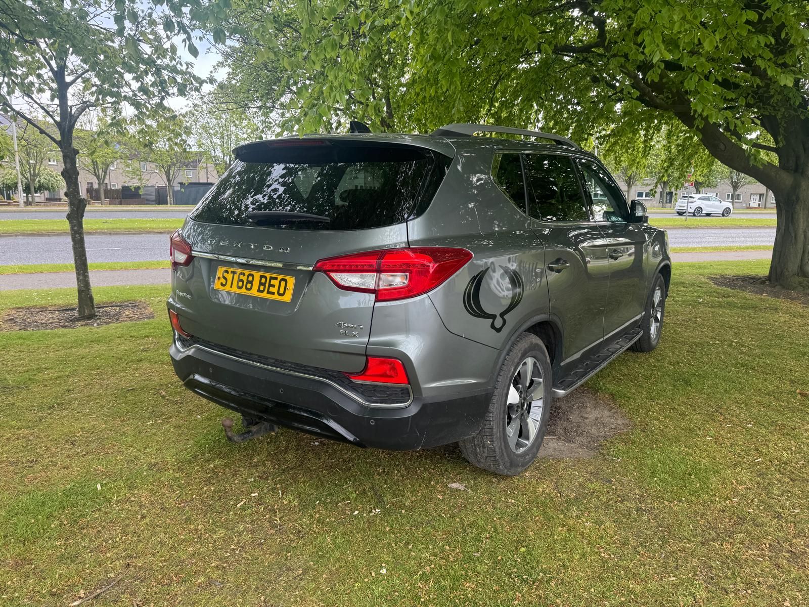 2018 SsangYong Rexton 2.2D ELX SUV 5dr Diesel T-Tronic 4WD Euro 6 (181 ps), exterior view 4