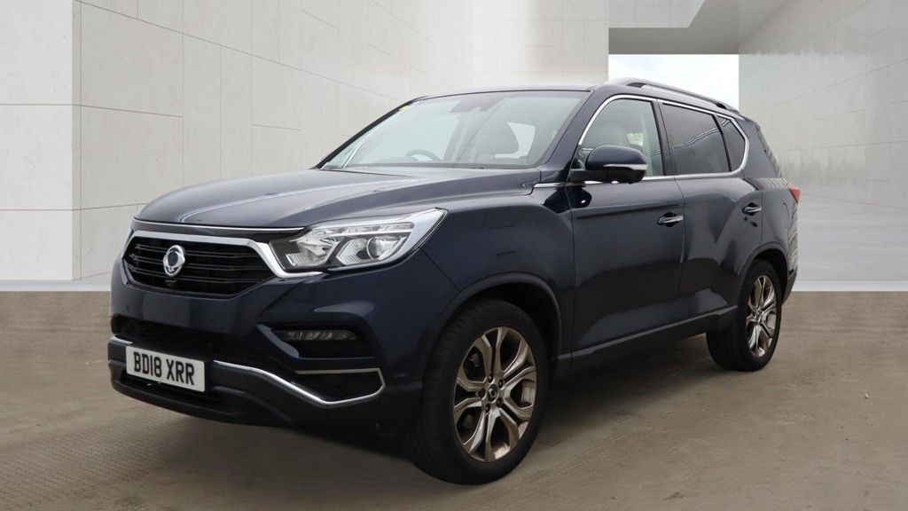 2018 SsangYong Rexton 2.2D Ultimate SUV 5dr Diesel T-Tronic 4WD Euro 6 (181 ps), exterior view 2